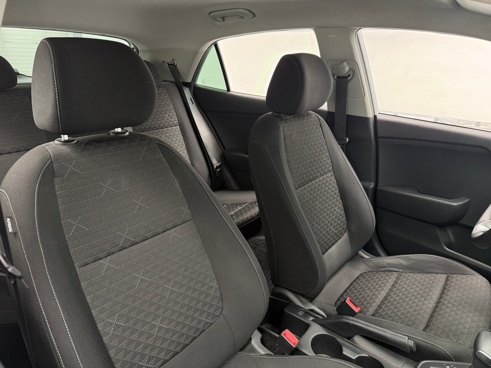 Thumbnail: 2018 Kia Rio - 2