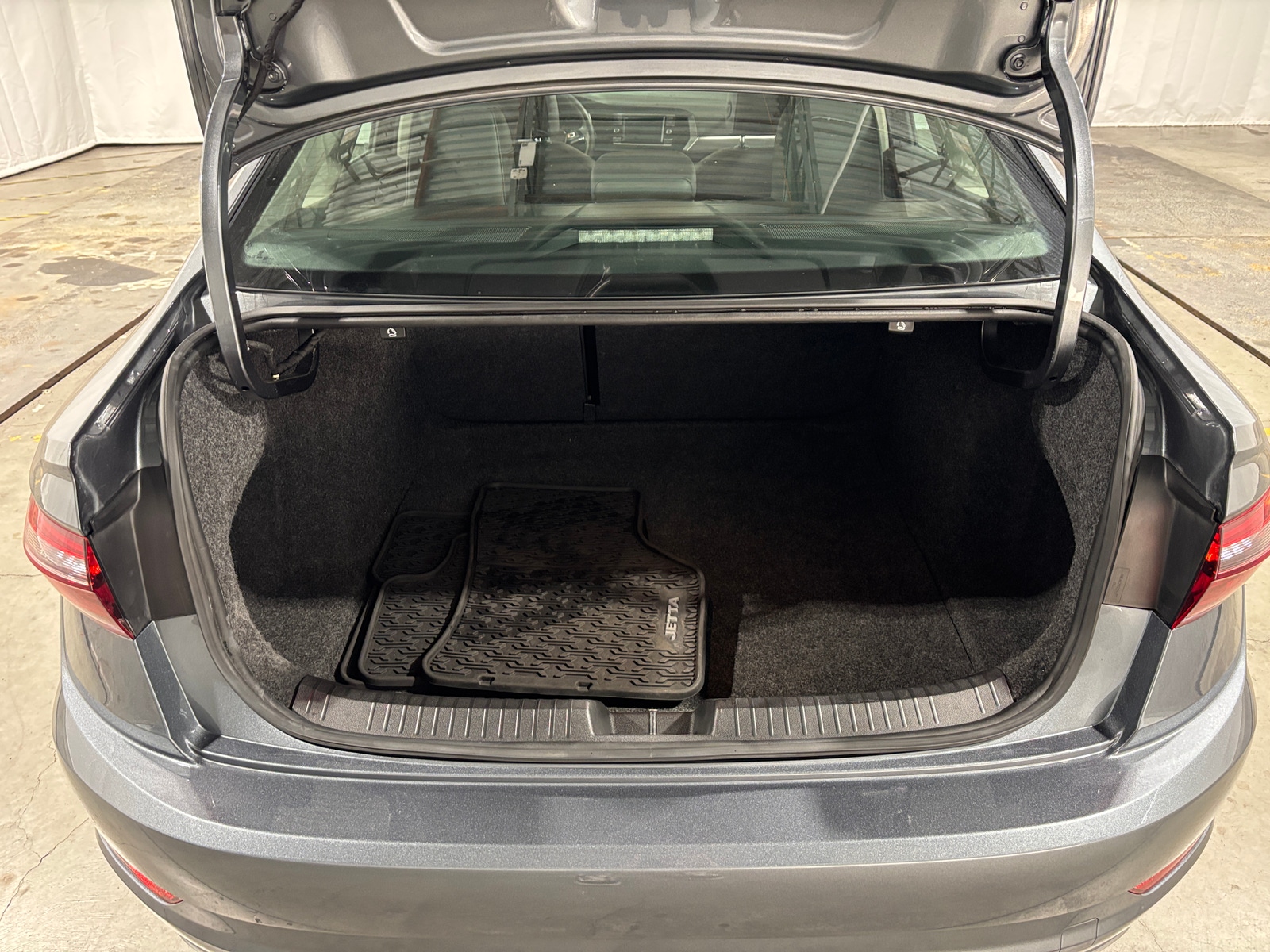 Thumbnail: 2020 Volkswagen Jetta - 7