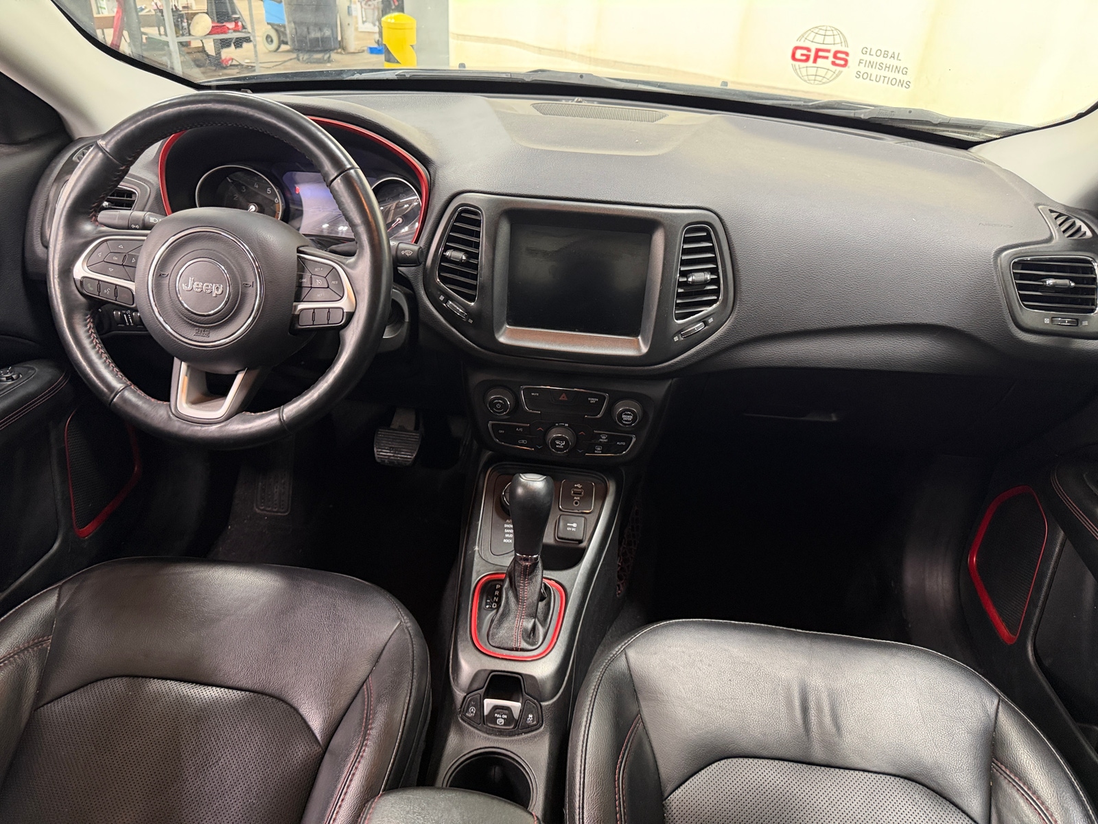 Thumbnail: 2018 Jeep Compass - 3