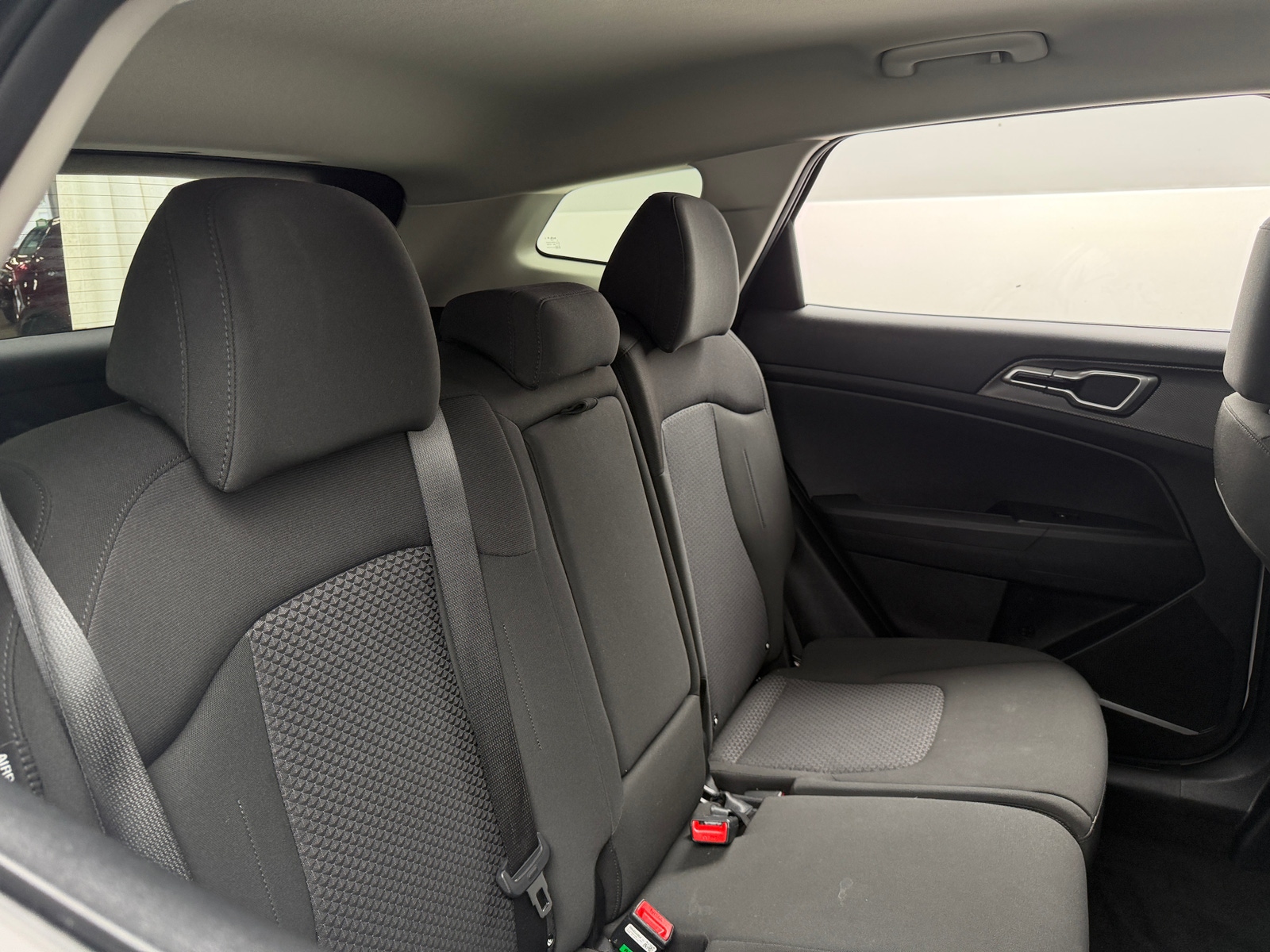 Thumbnail: 2025 Kia Sportage - 6
