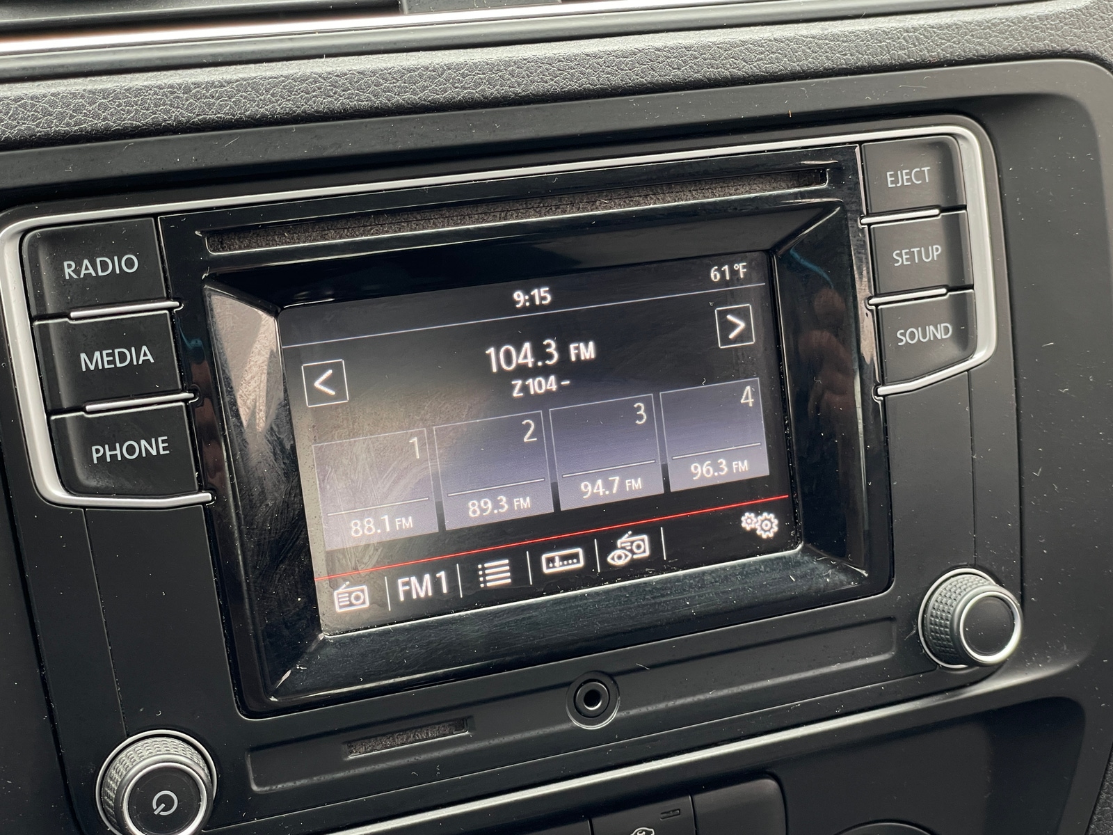 Thumbnail: 2017 Volkswagen Jetta - 4