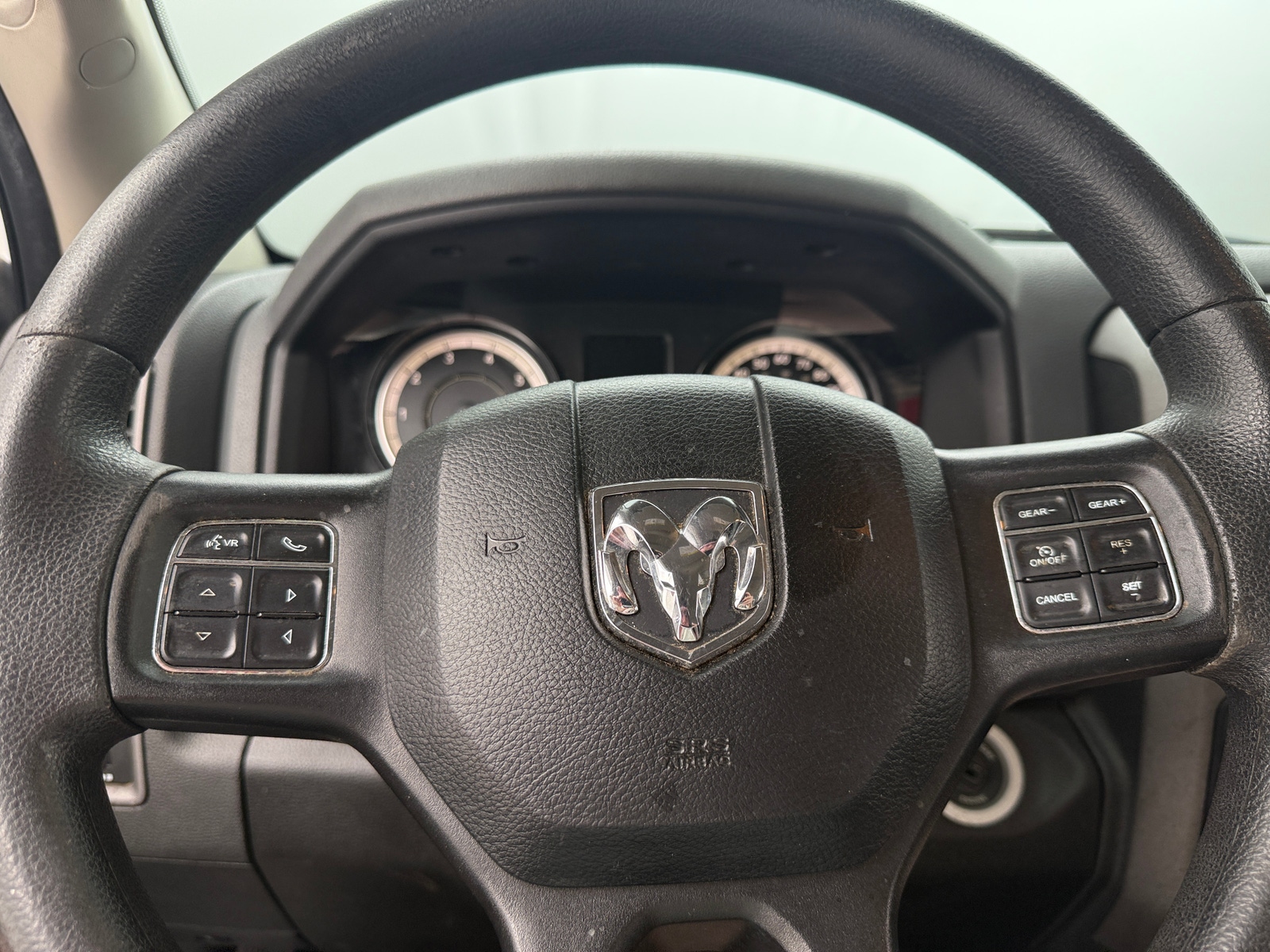 Thumbnail: 2019 RAM 1500 Classic - 4