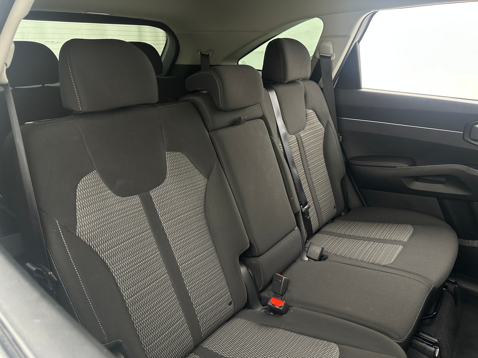 Thumbnail: 2023 Kia Sorento - 6