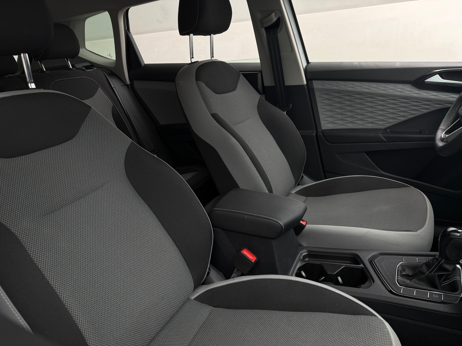 Thumbnail: 2023 Volkswagen Taos - 2