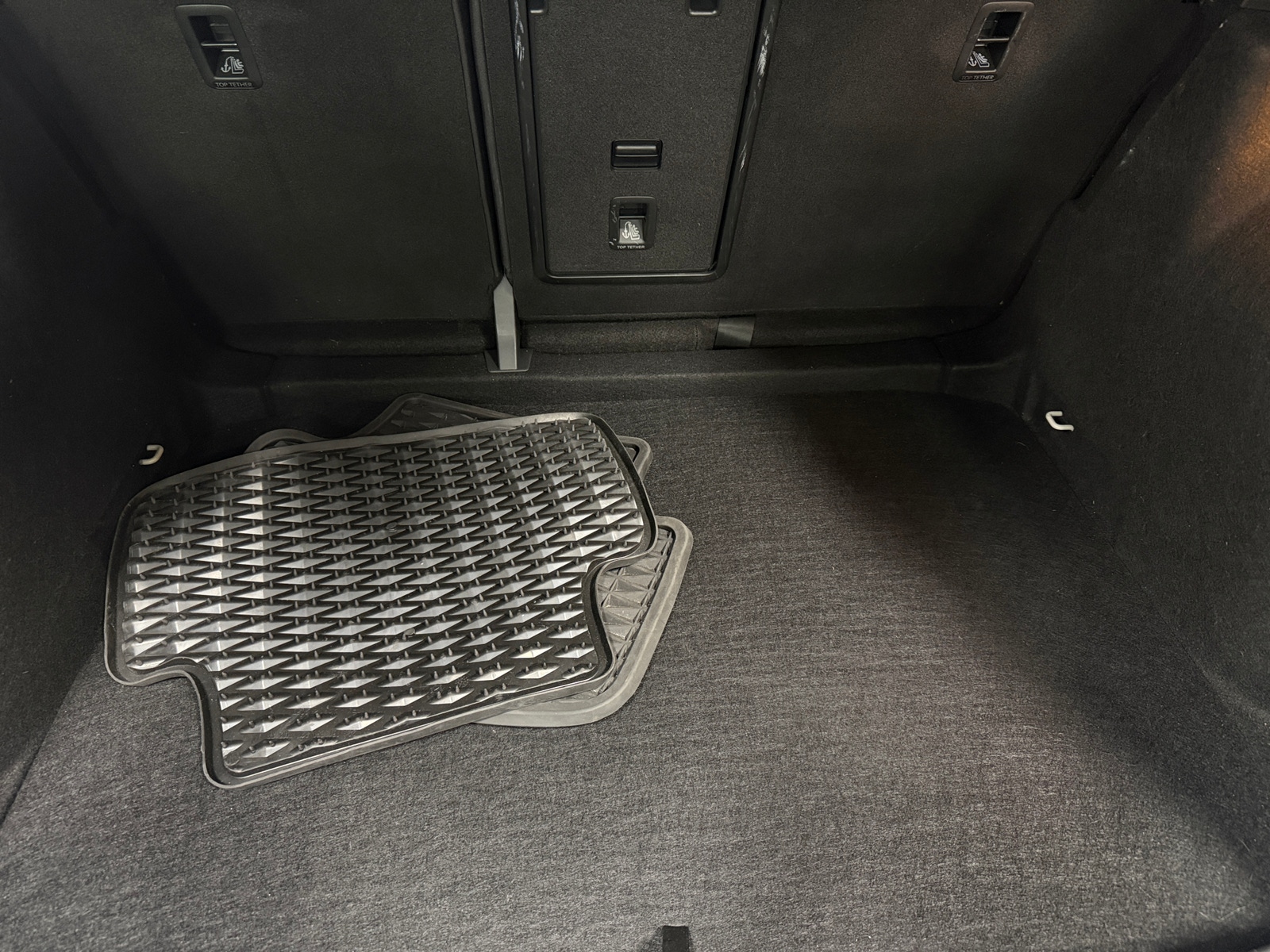 Thumbnail: 2023 Volkswagen Taos - 7