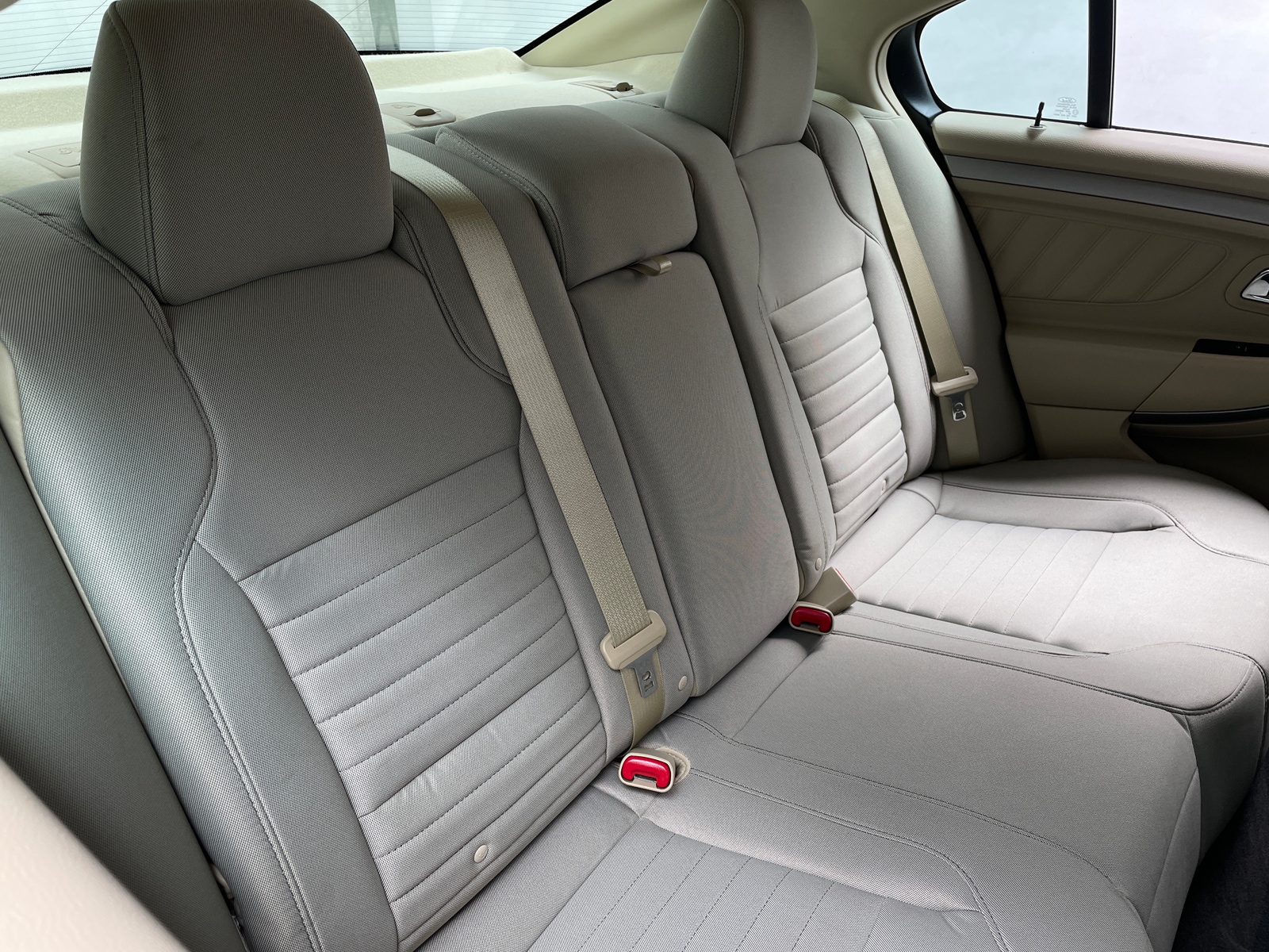 Thumbnail: 2018 Ford Taurus - 6