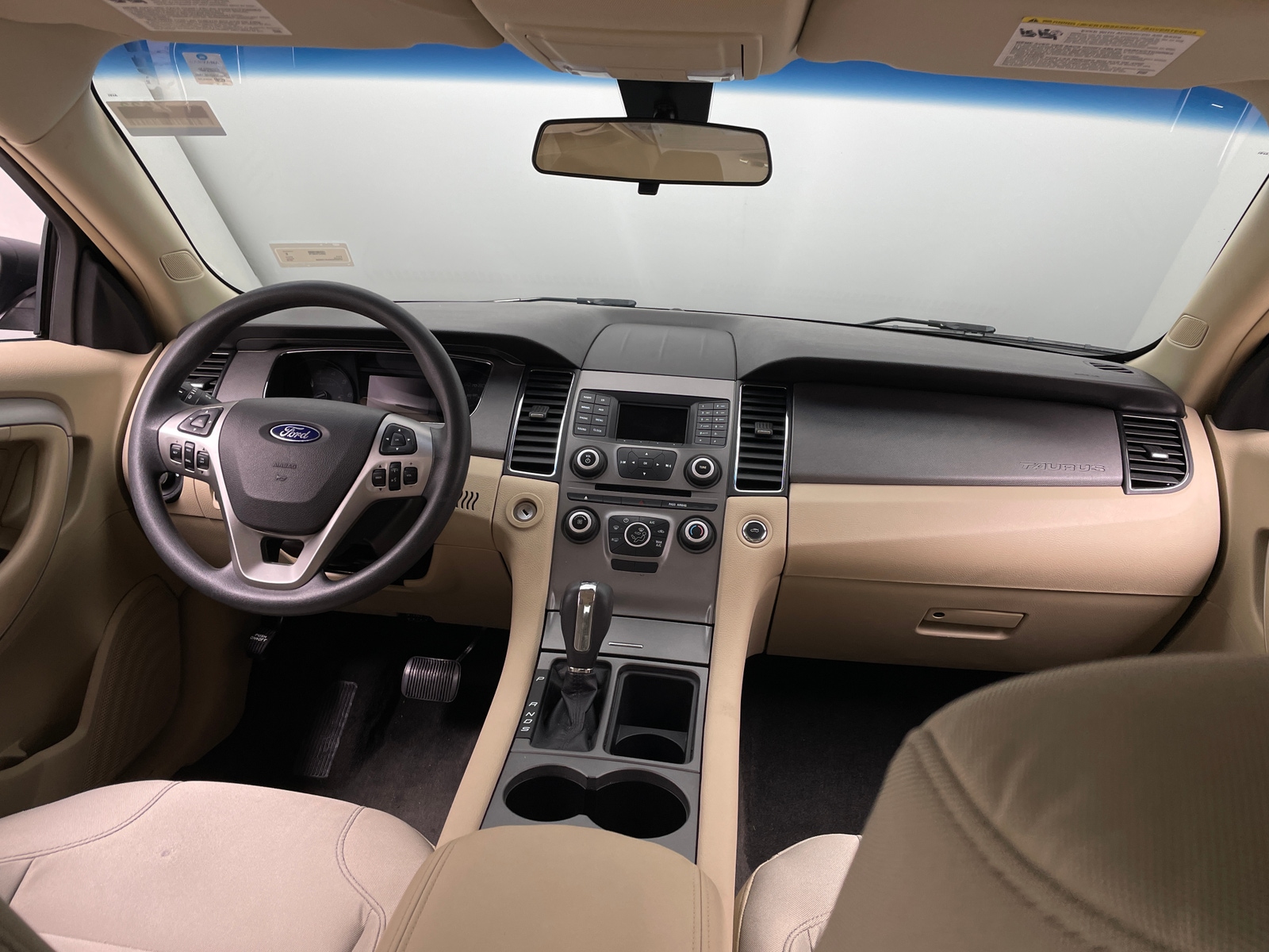 Thumbnail: 2018 Ford Taurus - 3