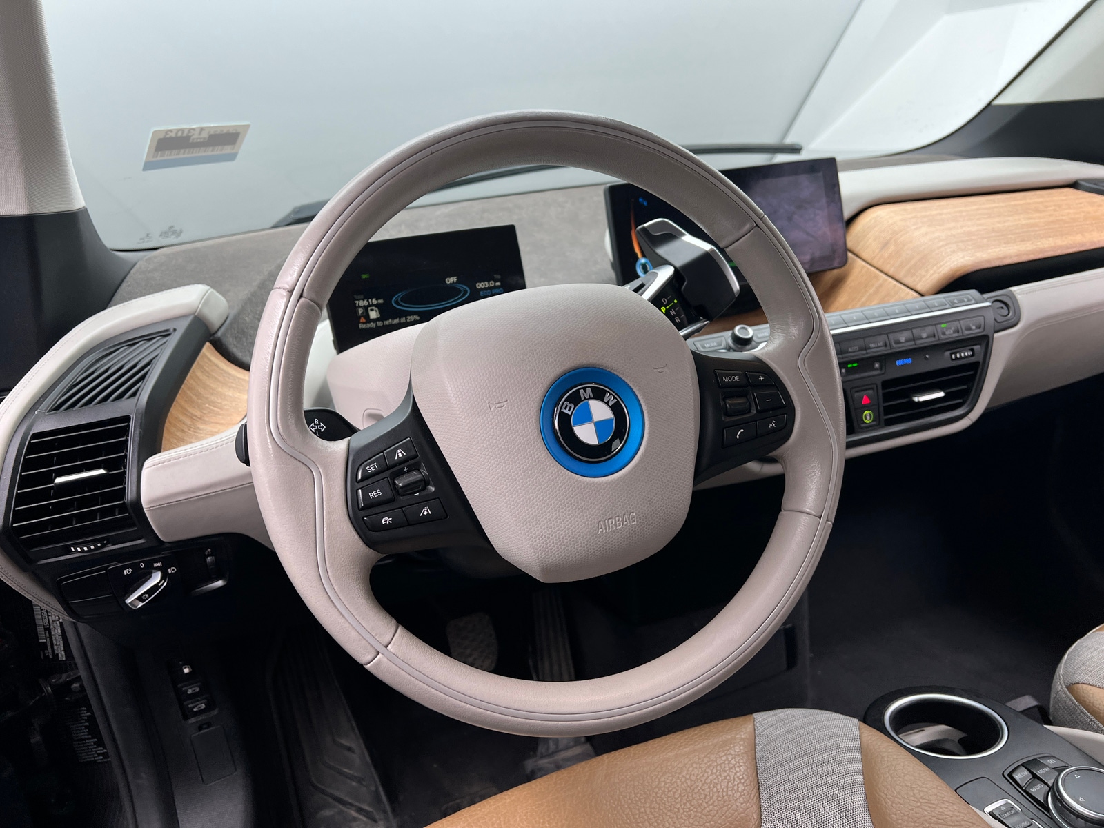 Thumbnail: 2015 BMW i3 - 5