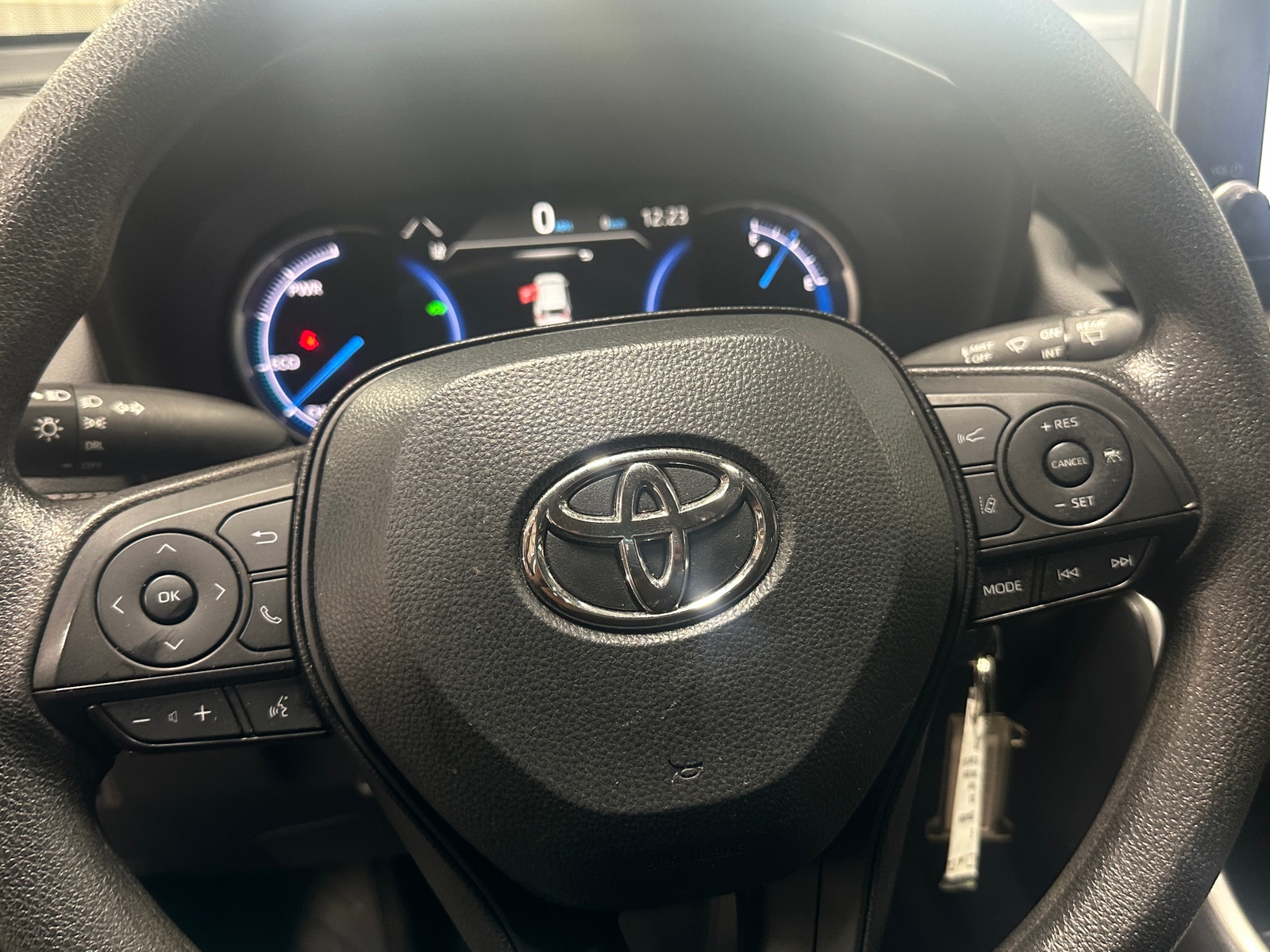 Thumbnail: 2025 Toyota RAV4 - 5