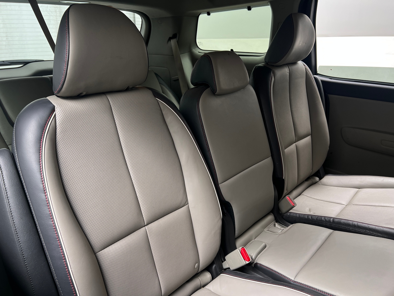 Thumbnail: 2017 Kia Sedona - 6