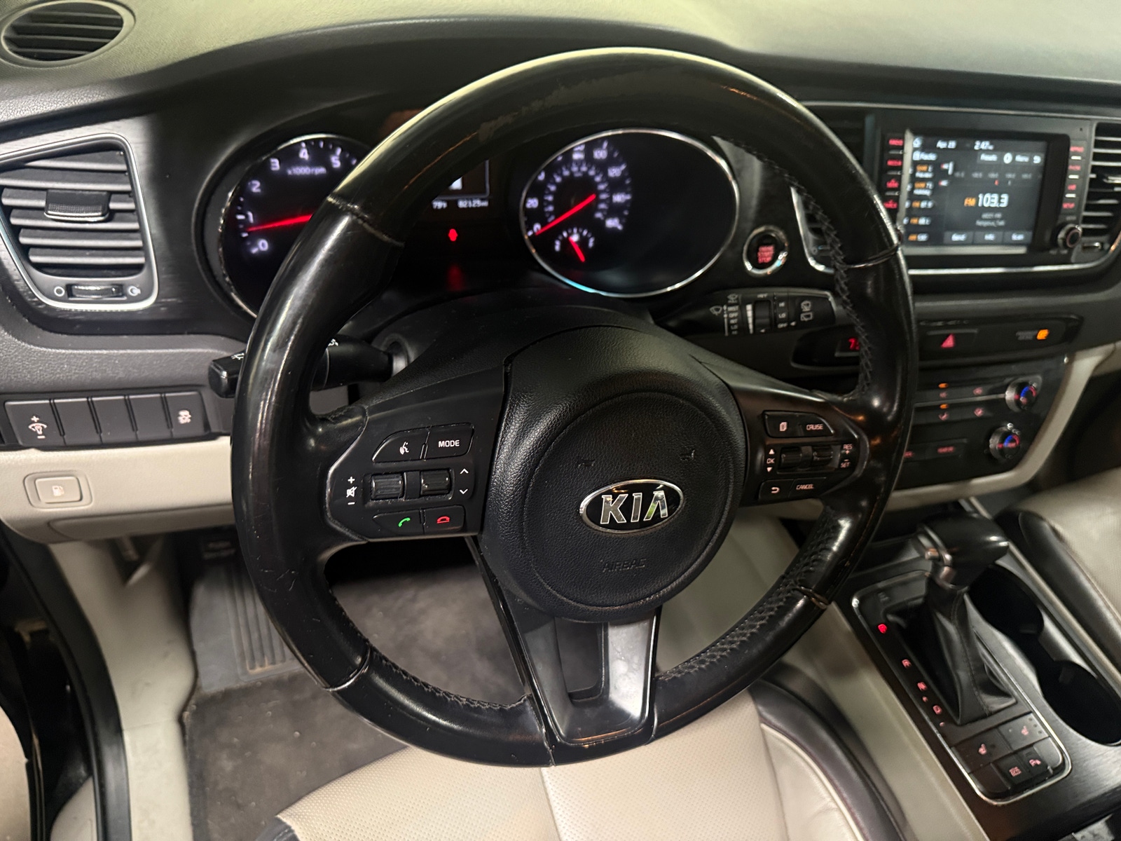 Thumbnail: 2017 Kia Sedona - 5