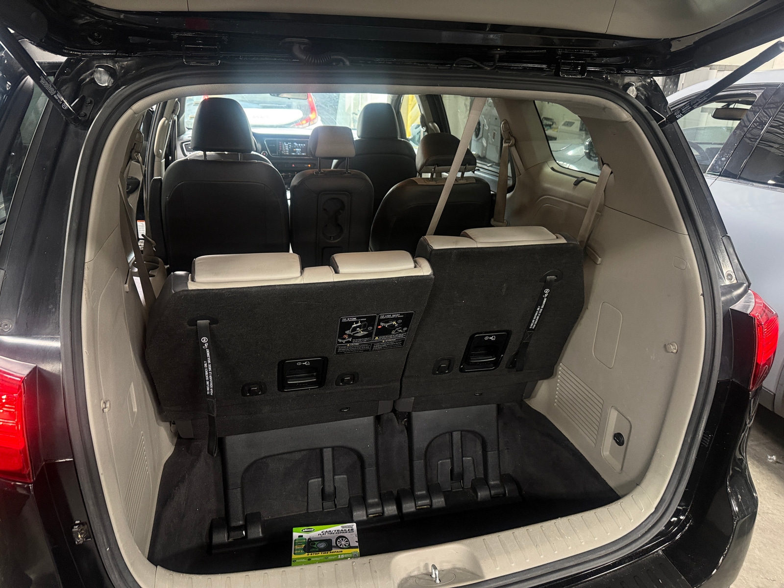 Thumbnail: 2017 Kia Sedona - 7