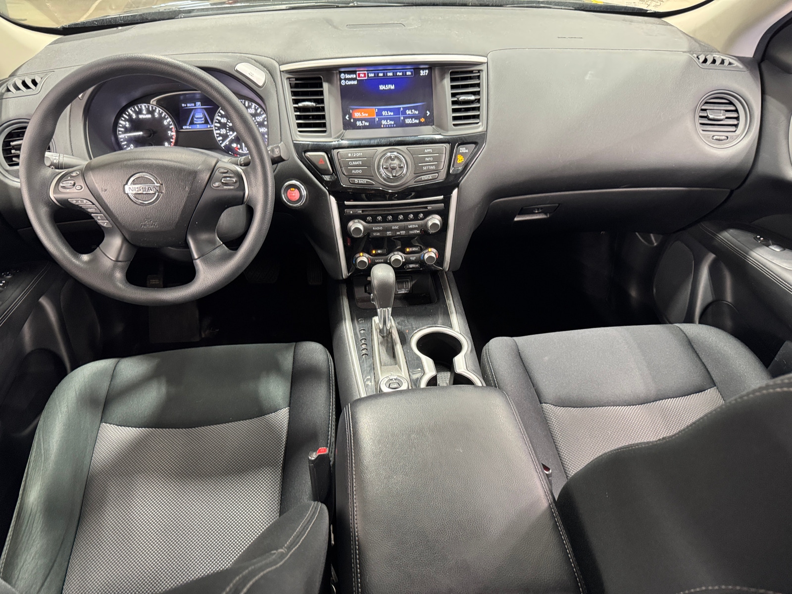 Thumbnail: 2019 Nissan Pathfinder - 3