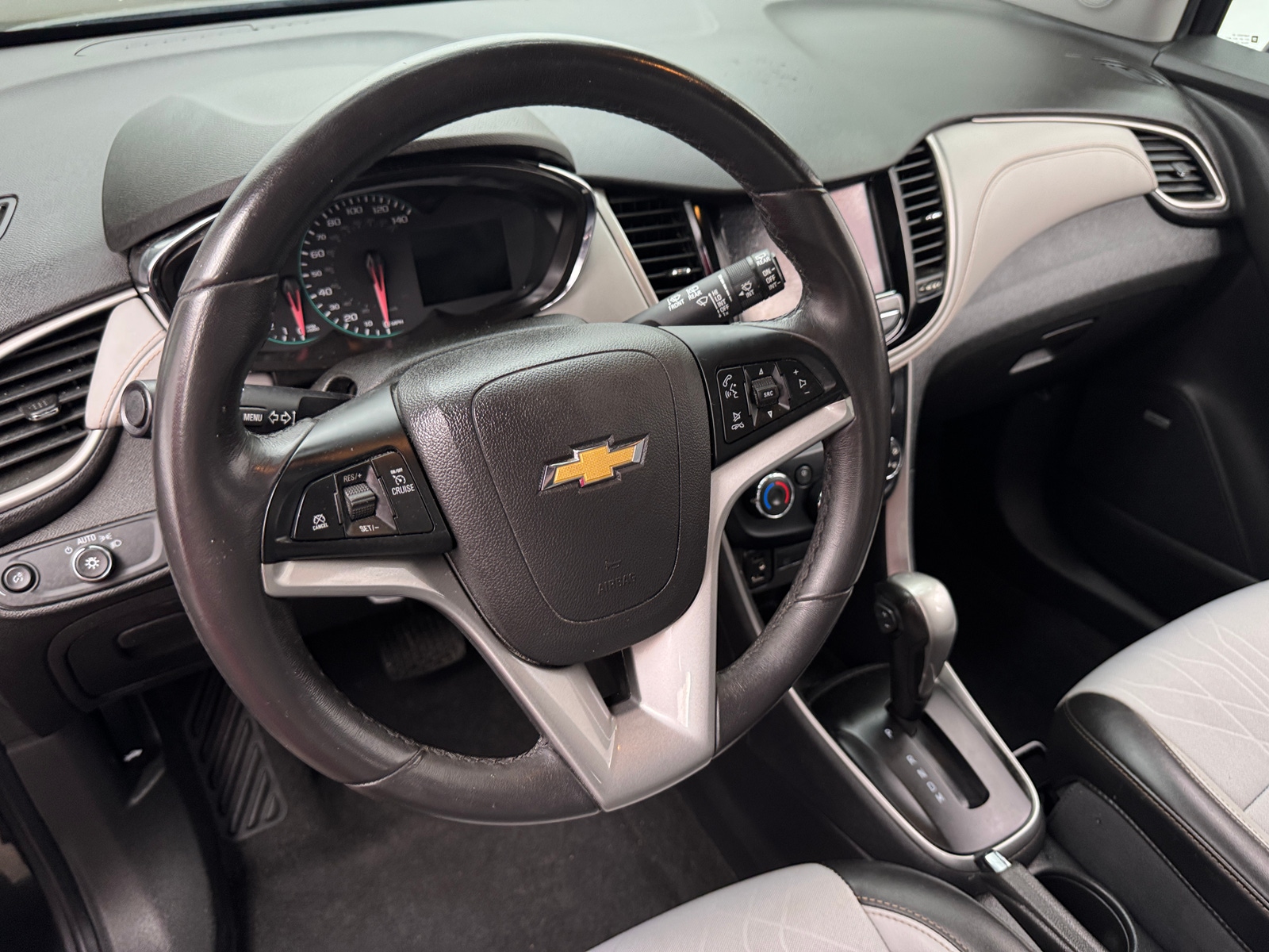 Thumbnail: 2020 Chevrolet Trax - 5