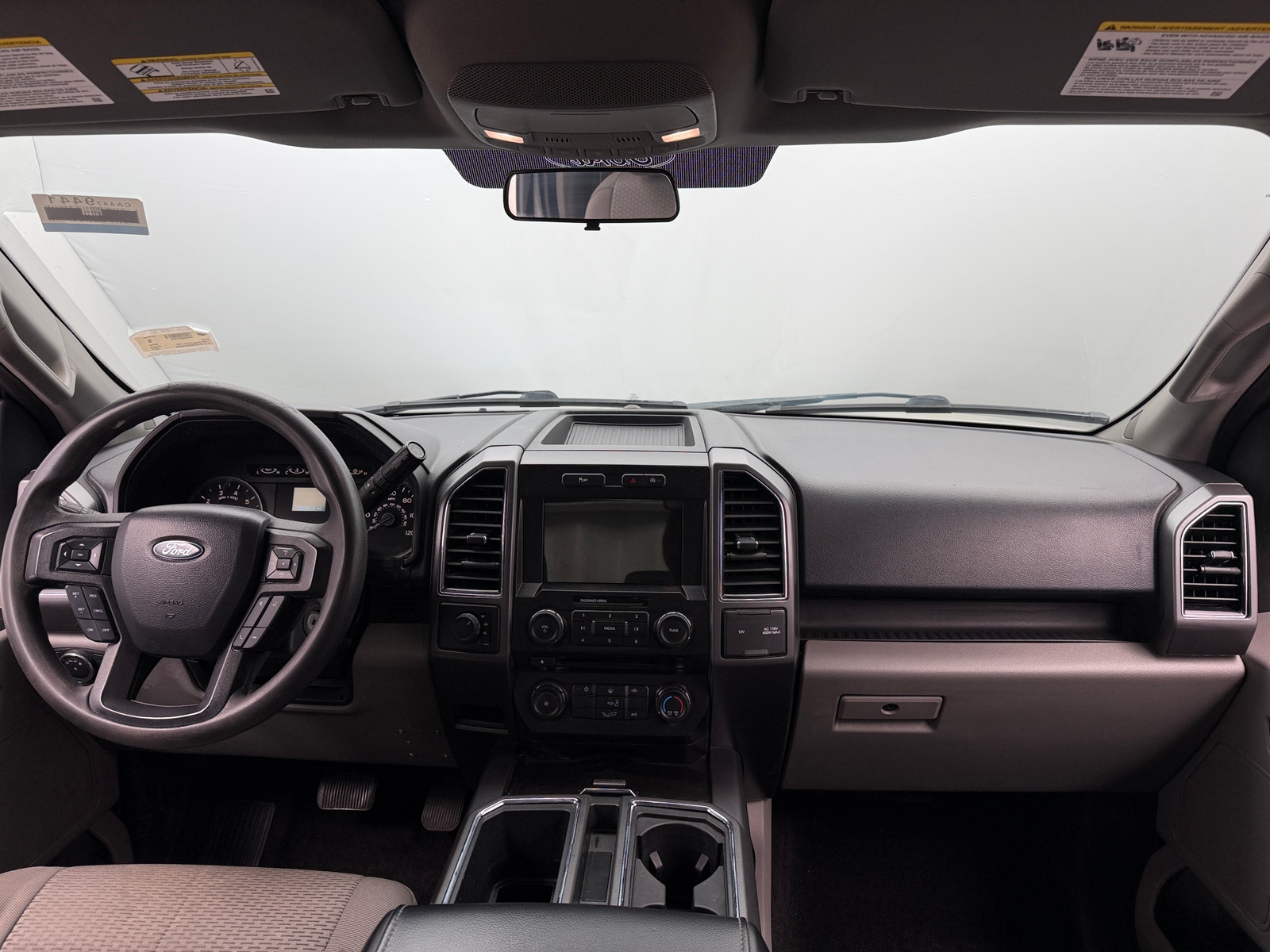 Thumbnail: 2017 Ford Econoline - 3