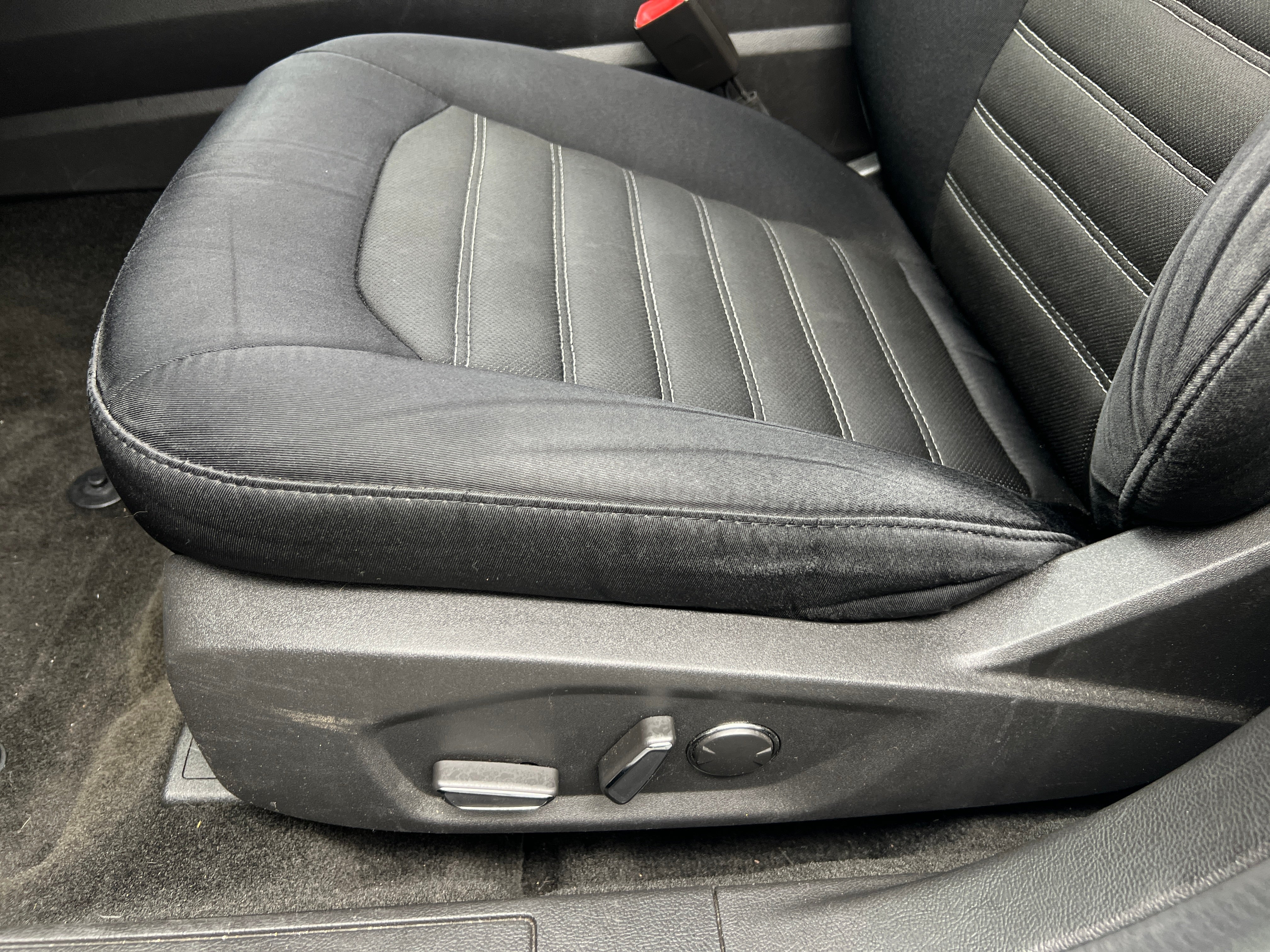 Used 2014 Ford Fusion SE with VIN 3FA6P0H79ER393579 for sale in Auburn, WA