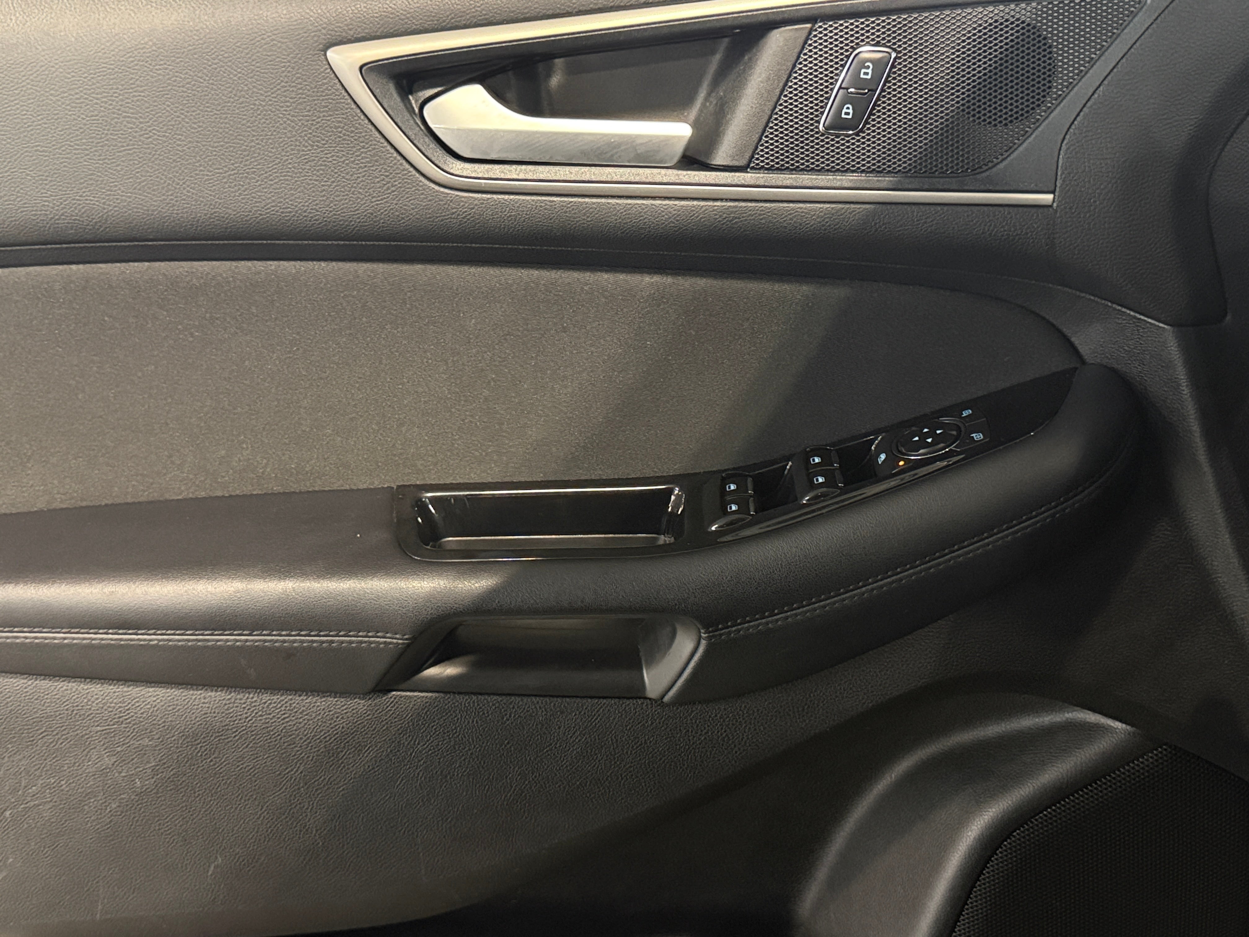 2018 Ford Edge