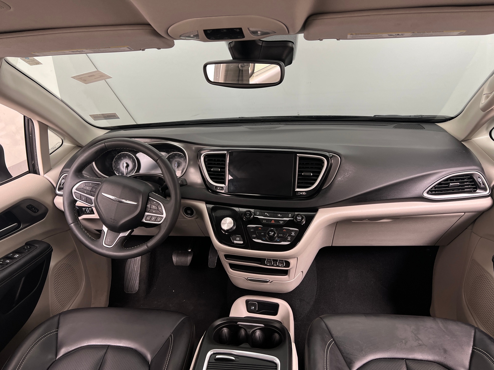 Thumbnail: 2023 Chrysler Pacifica - 2