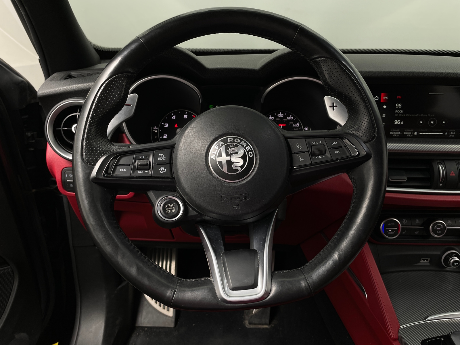 Thumbnail: 2020 Alfa Romeo Stelvio - 4