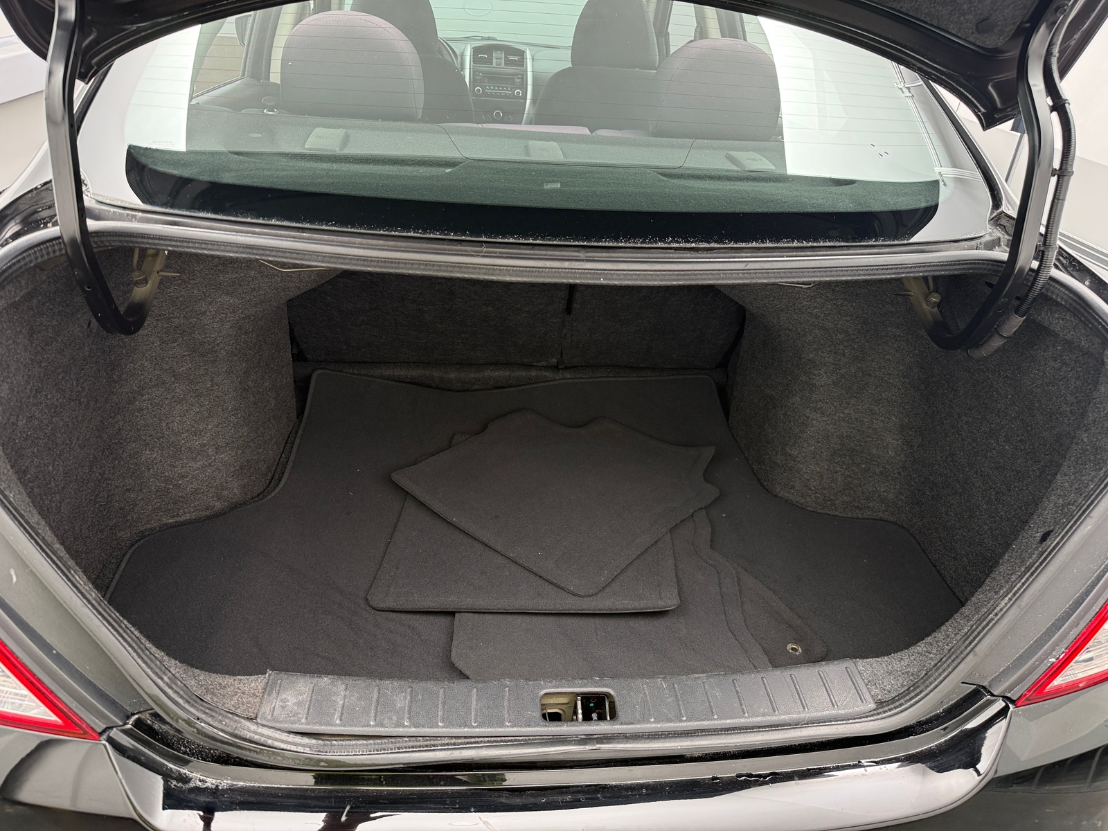 Thumbnail: 2015 Nissan Versa - 7