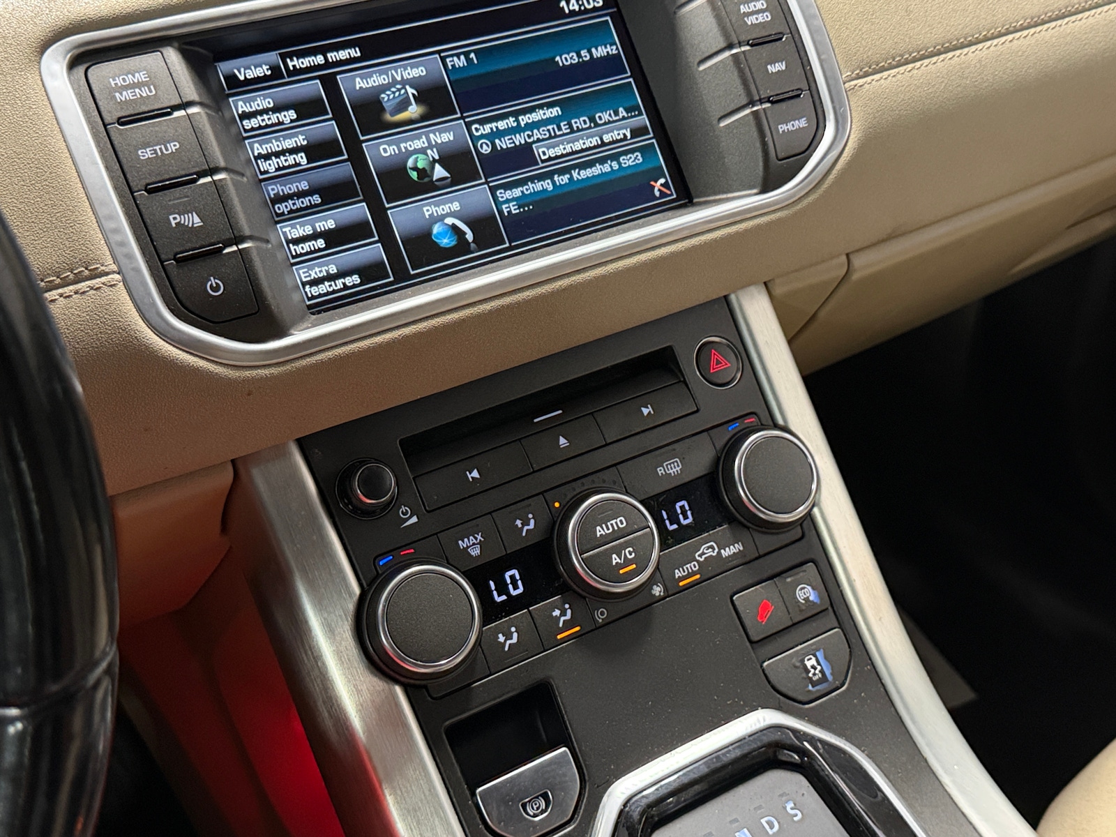 Thumbnail: 2015 Land Rover Range Rover Evoque - 3