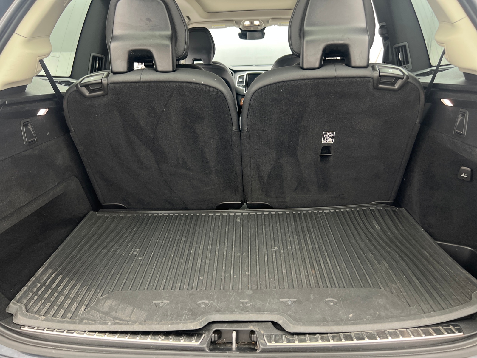 Thumbnail: 2023 Volvo XC90 - 6