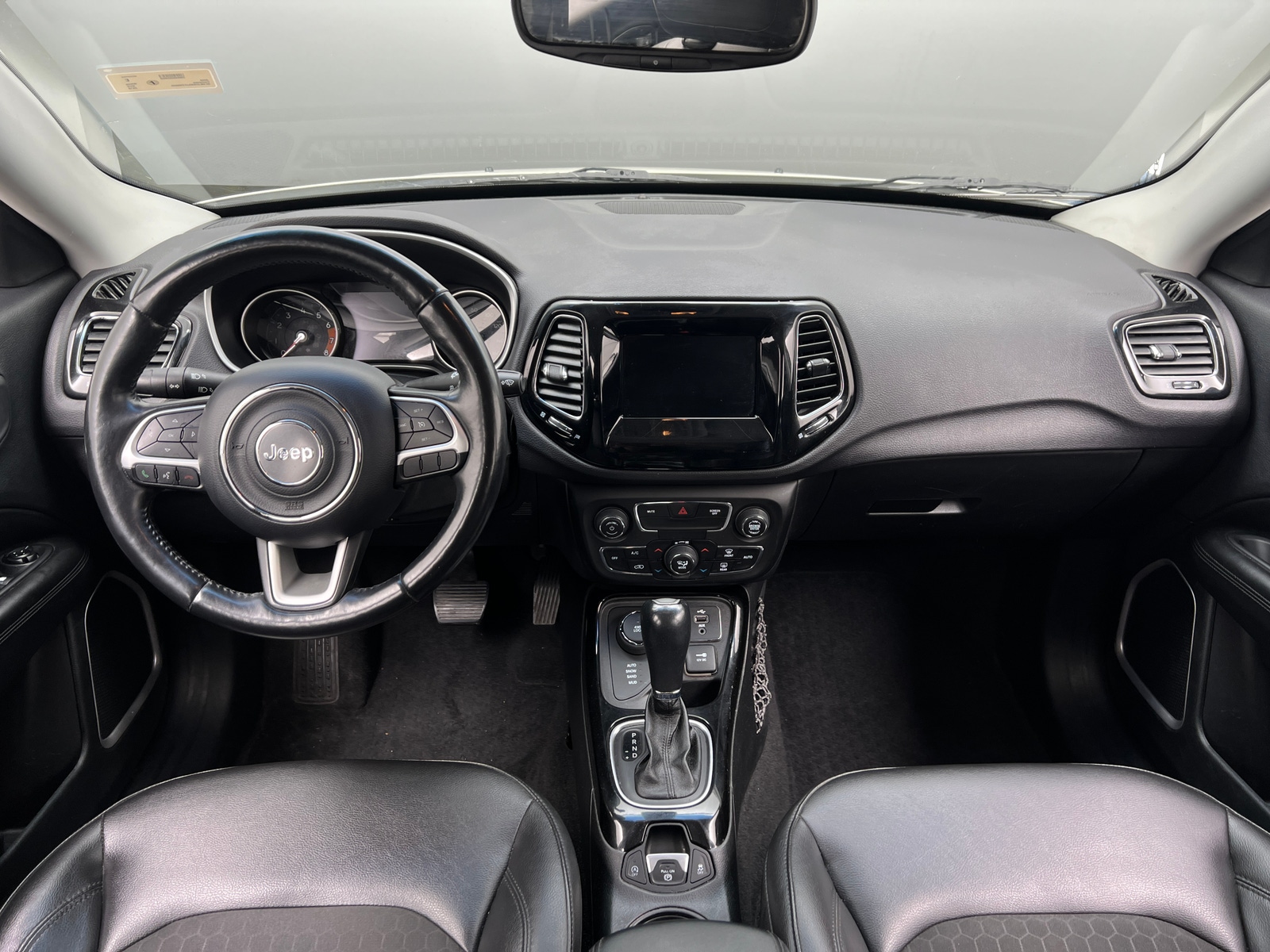 Thumbnail: 2018 Jeep Compass - 3