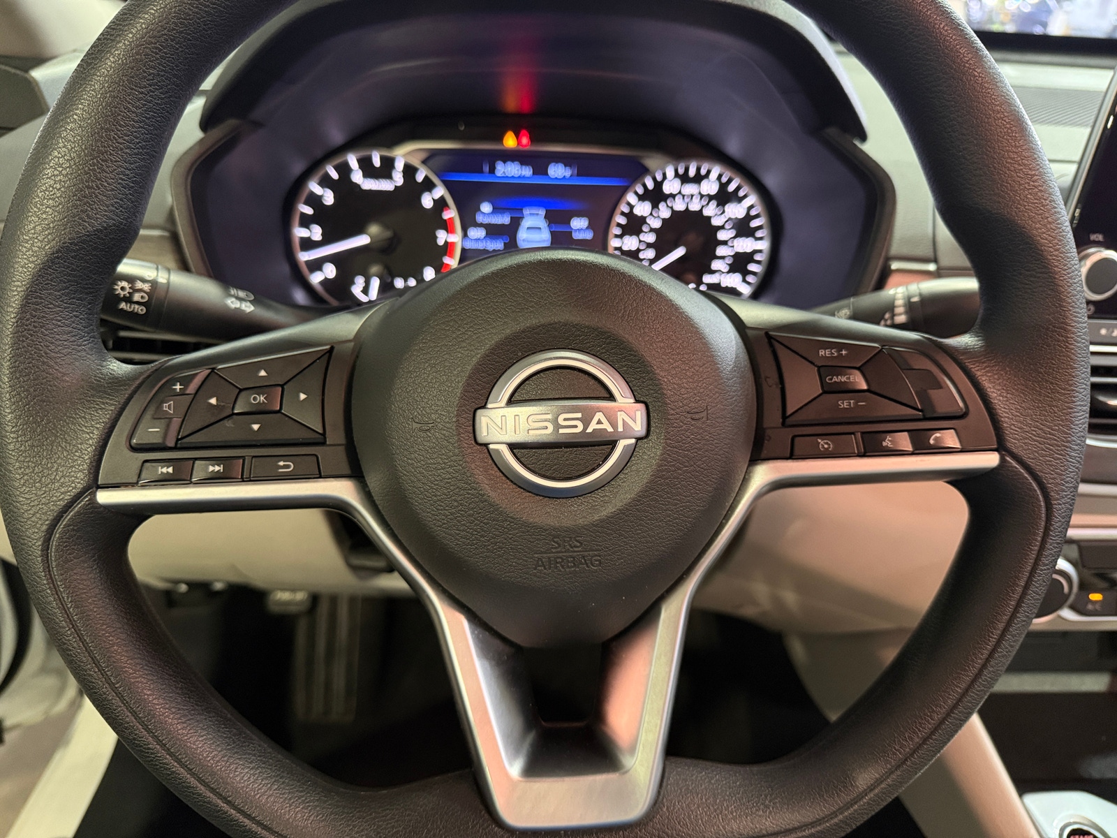 Thumbnail: 2025 Nissan Altima - 5
