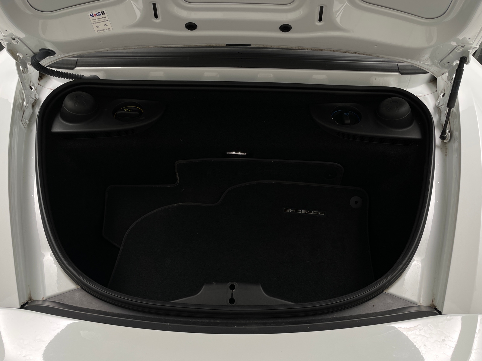 Thumbnail: 2018 Porsche 718 Boxster - 5