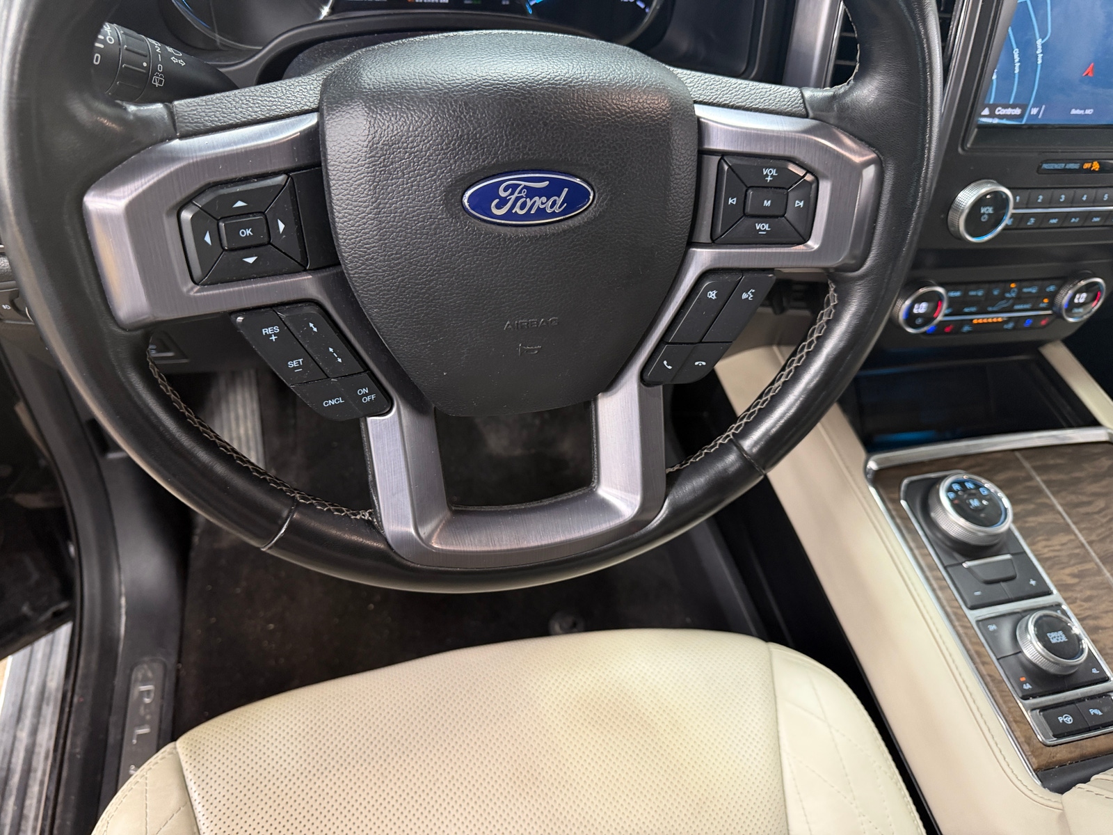 Thumbnail: 2019 Ford Expedition - 4