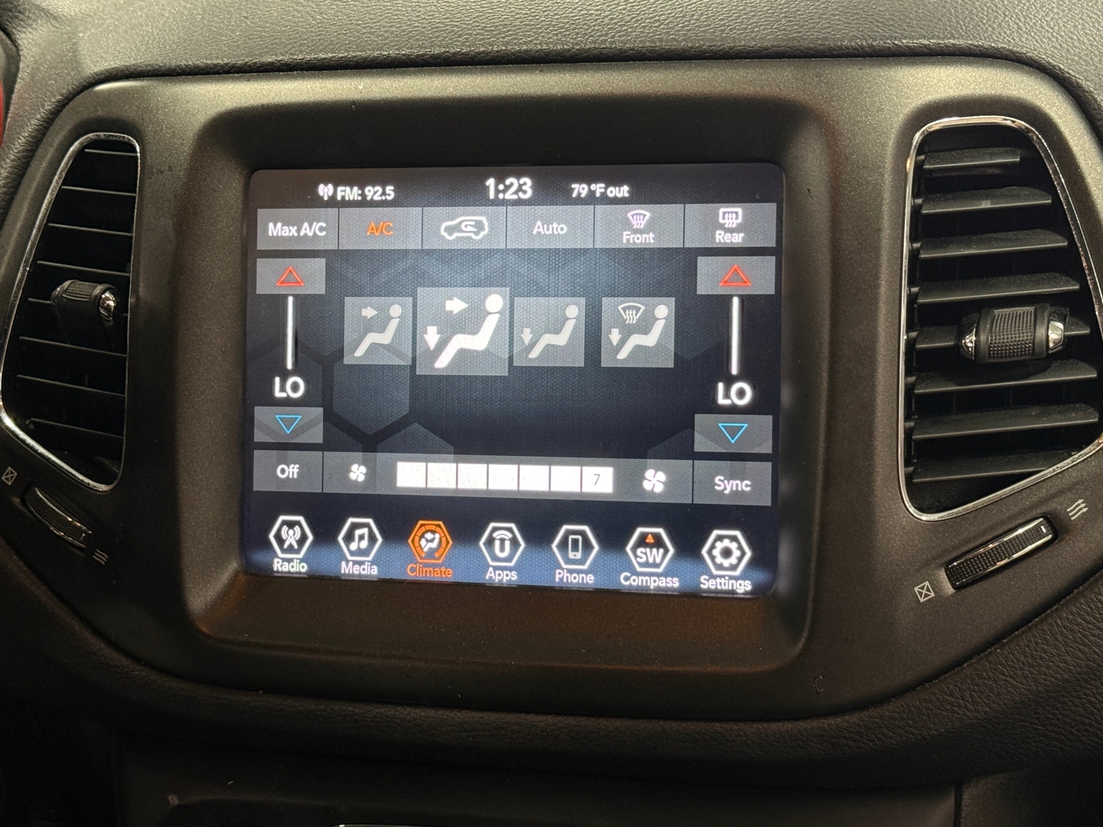 Thumbnail: 2019 Jeep Compass - 4