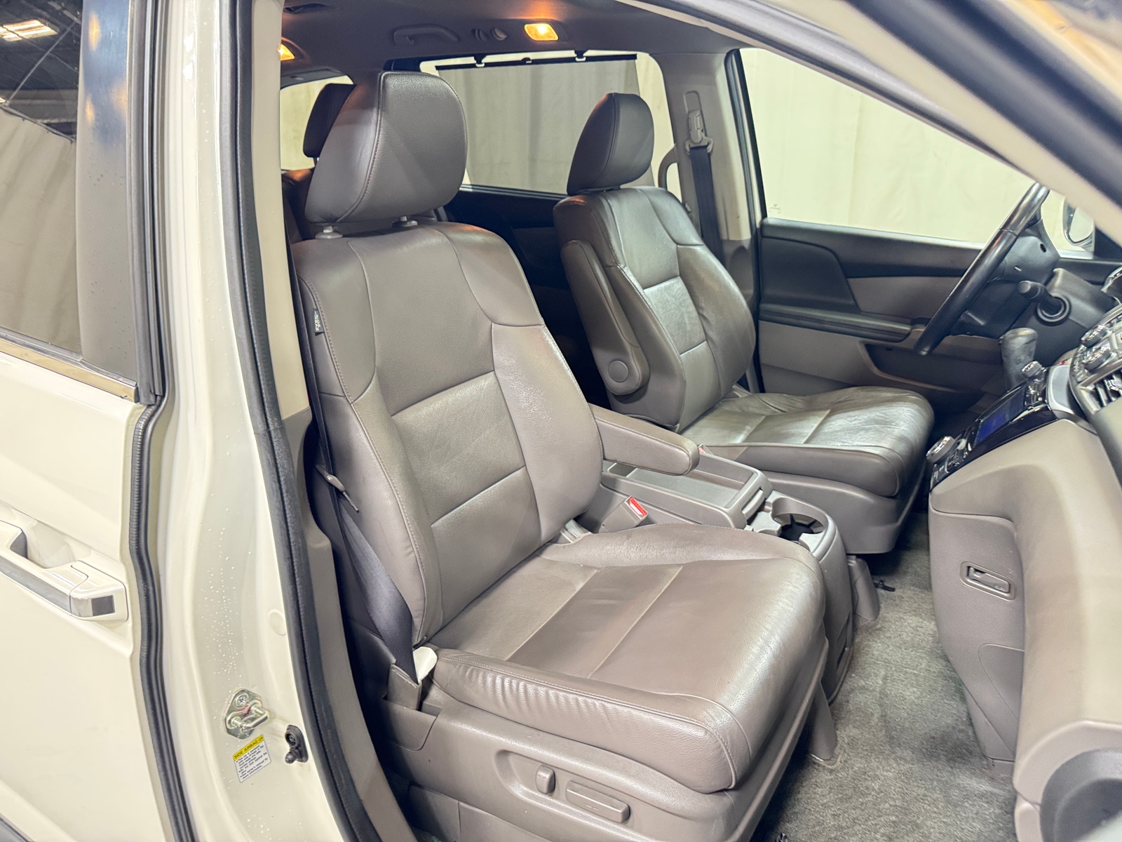 Thumbnail: 2017 Honda Odyssey - 2