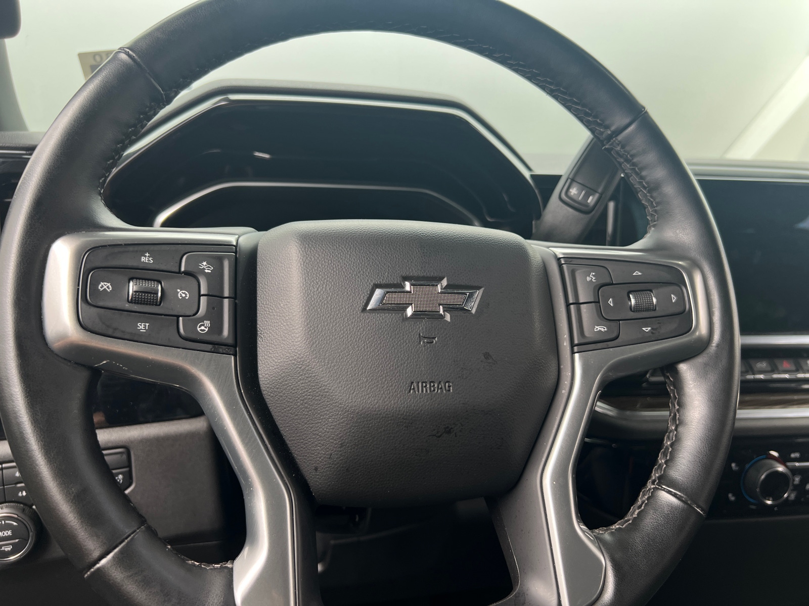 Thumbnail: 2024 Chevrolet Silverado 1500 - 5