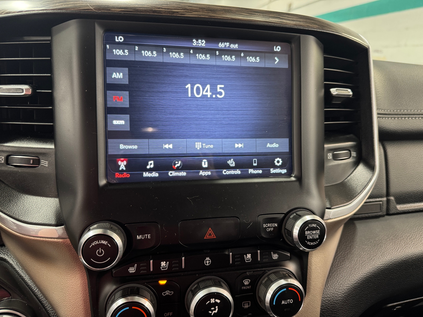 Thumbnail: 2020 RAM 1500 - 3
