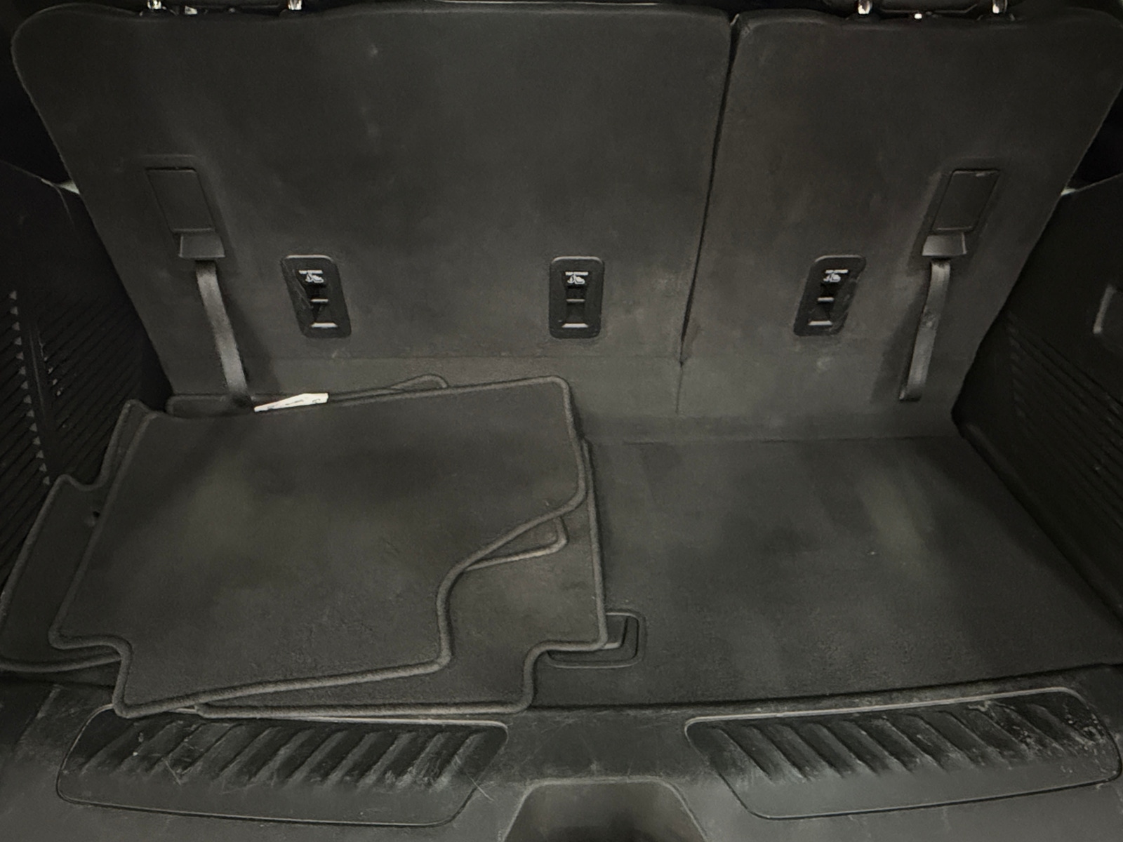 Thumbnail: 2025 Chevrolet Tahoe - 6
