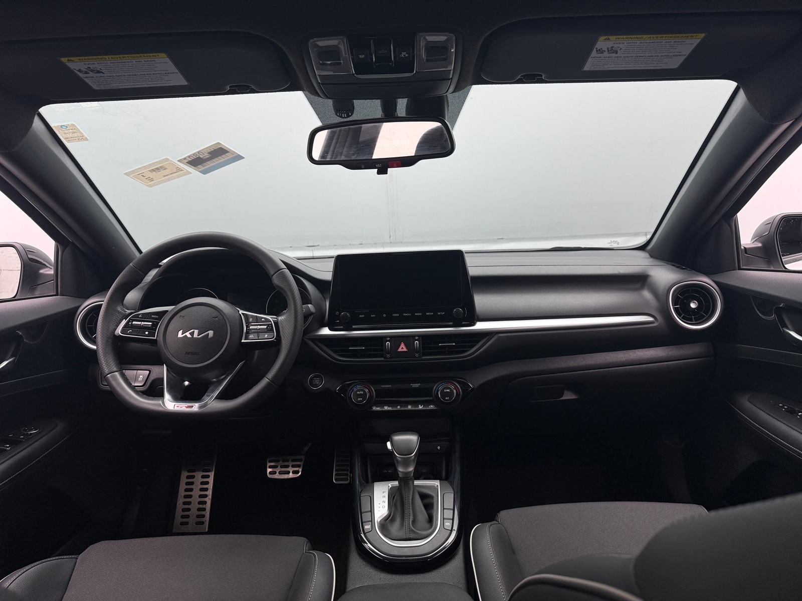 Thumbnail: 2024 Kia Forte - 3