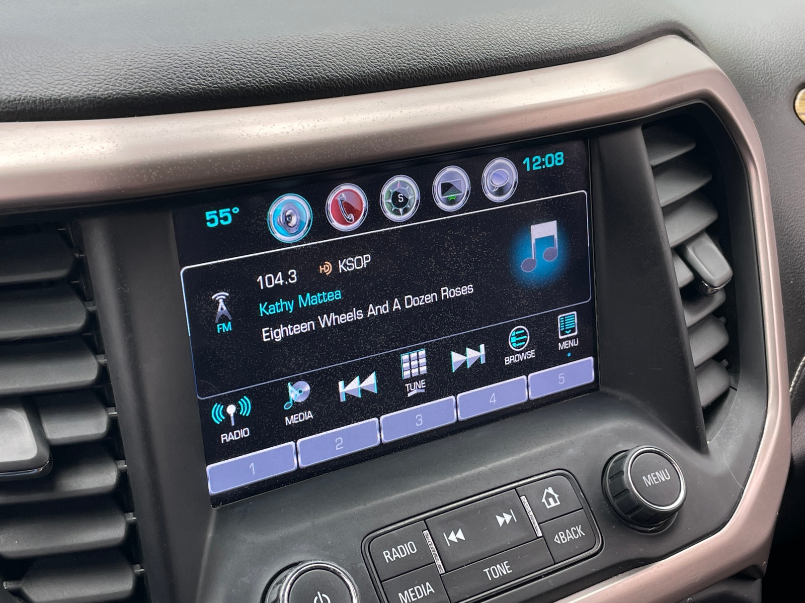 Thumbnail: 2017 GMC Acadia - 3