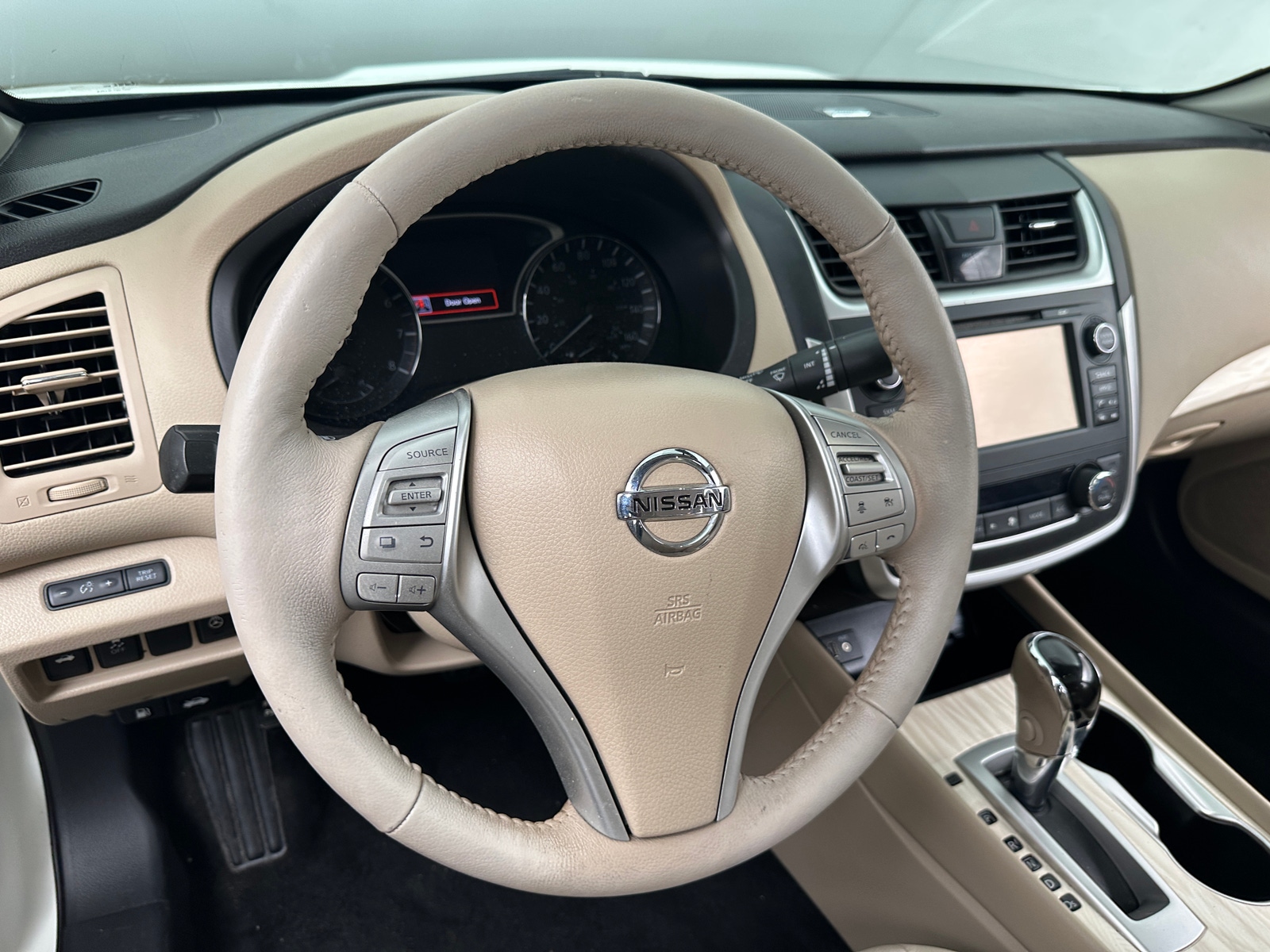 Thumbnail: 2017 Nissan Altima - 4