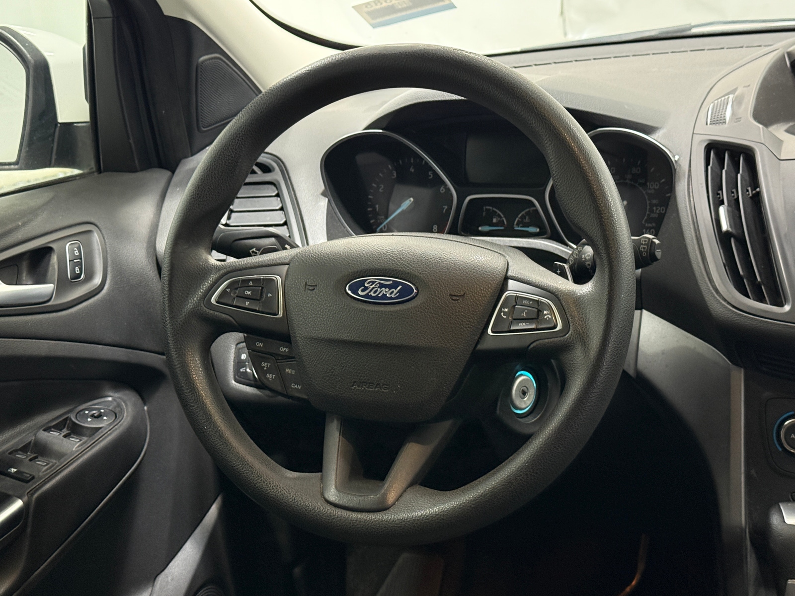 Thumbnail: 2017 Ford Escape - 5