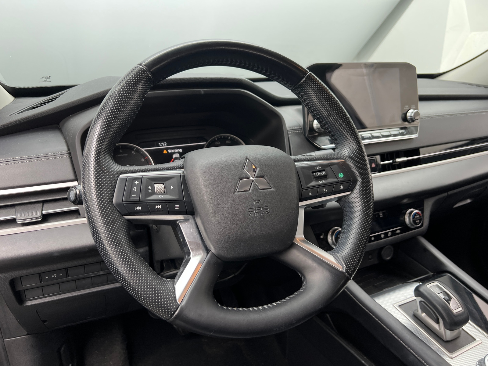 Thumbnail: 2022 Mitsubishi Outlander - 4