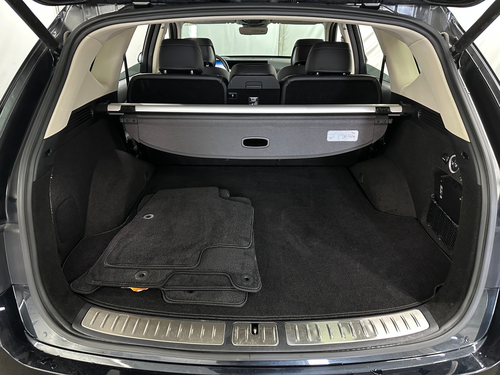 Thumbnail: 2025 Genesis GV80 - 6