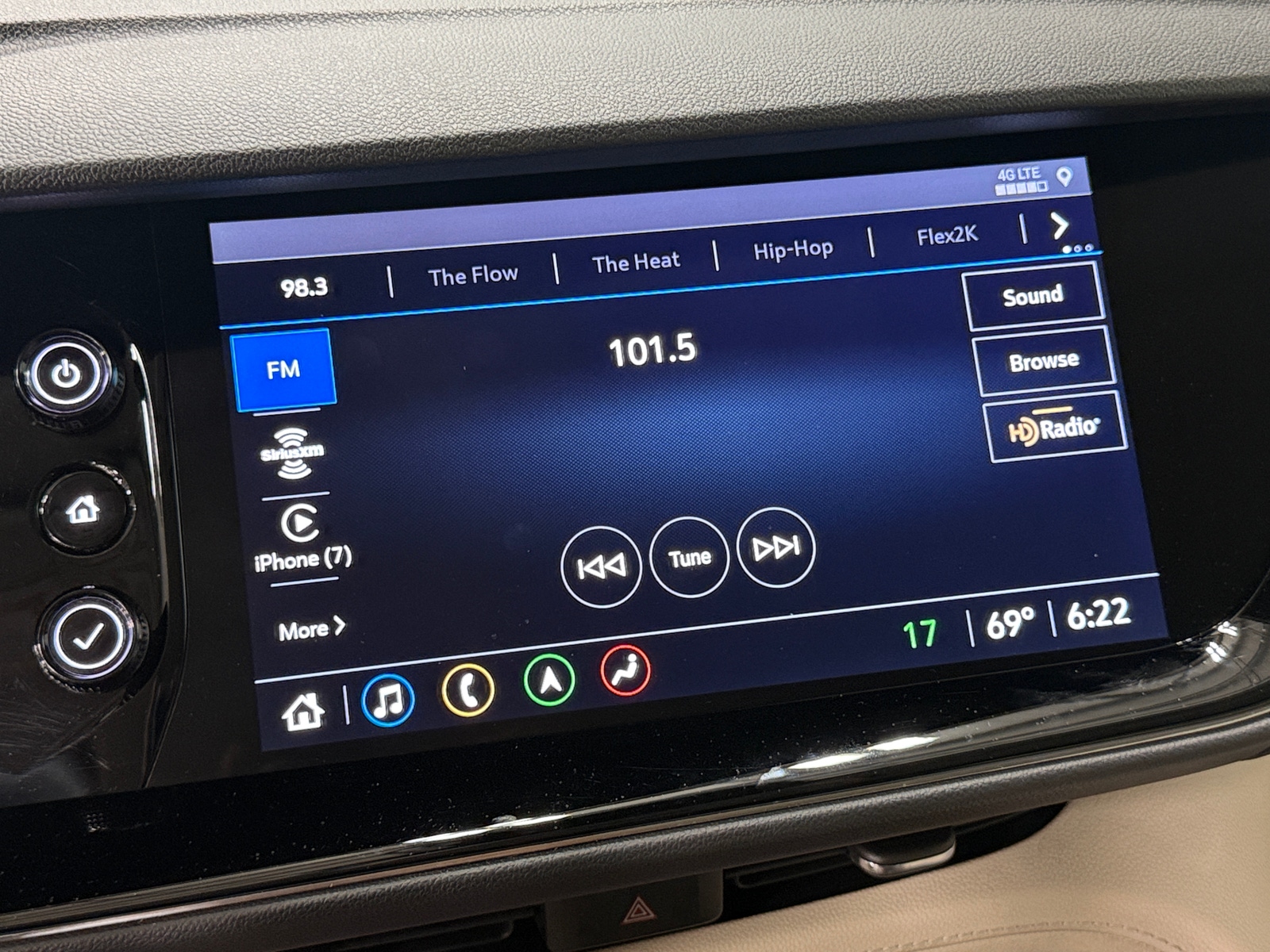 Thumbnail: 2021 Buick Envision - 3