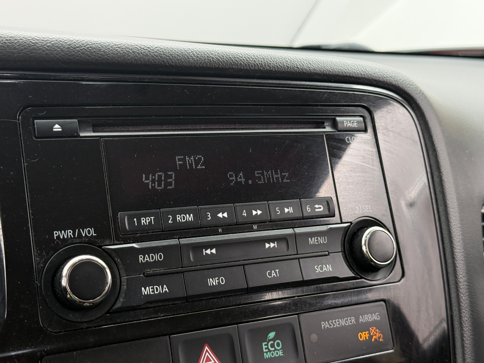 Thumbnail: 2016 Mitsubishi Outlander - 4