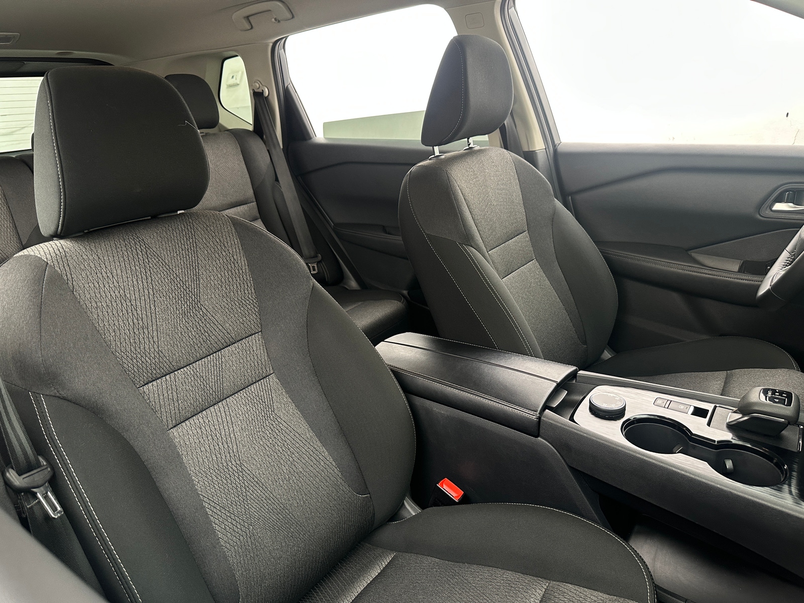 Thumbnail: 2025 Nissan Rogue - 2