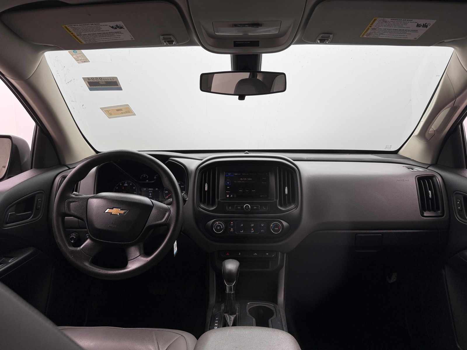 Thumbnail: 2022 Chevrolet Colorado - 3