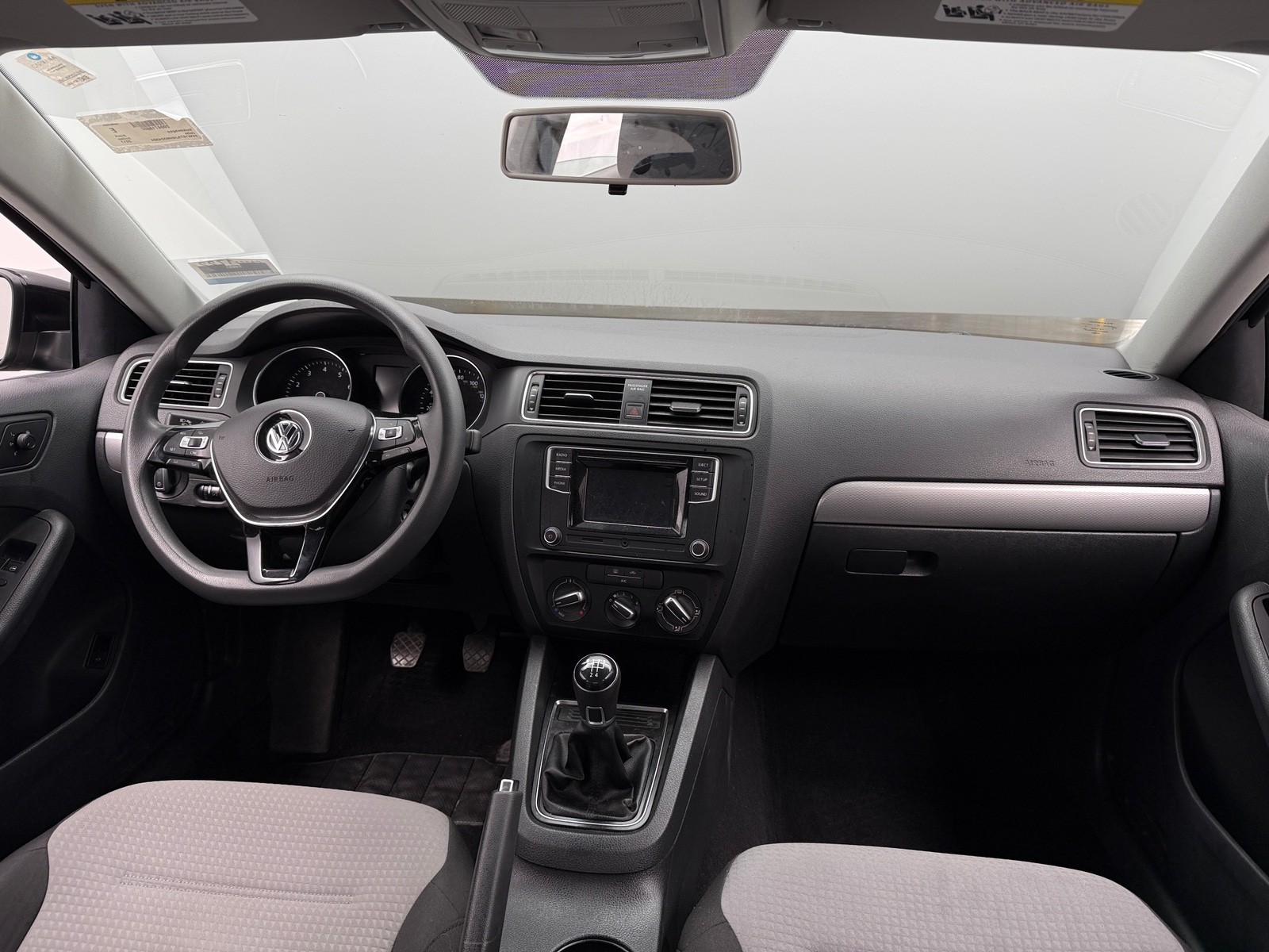 Thumbnail: 2017 Volkswagen Jetta - 3