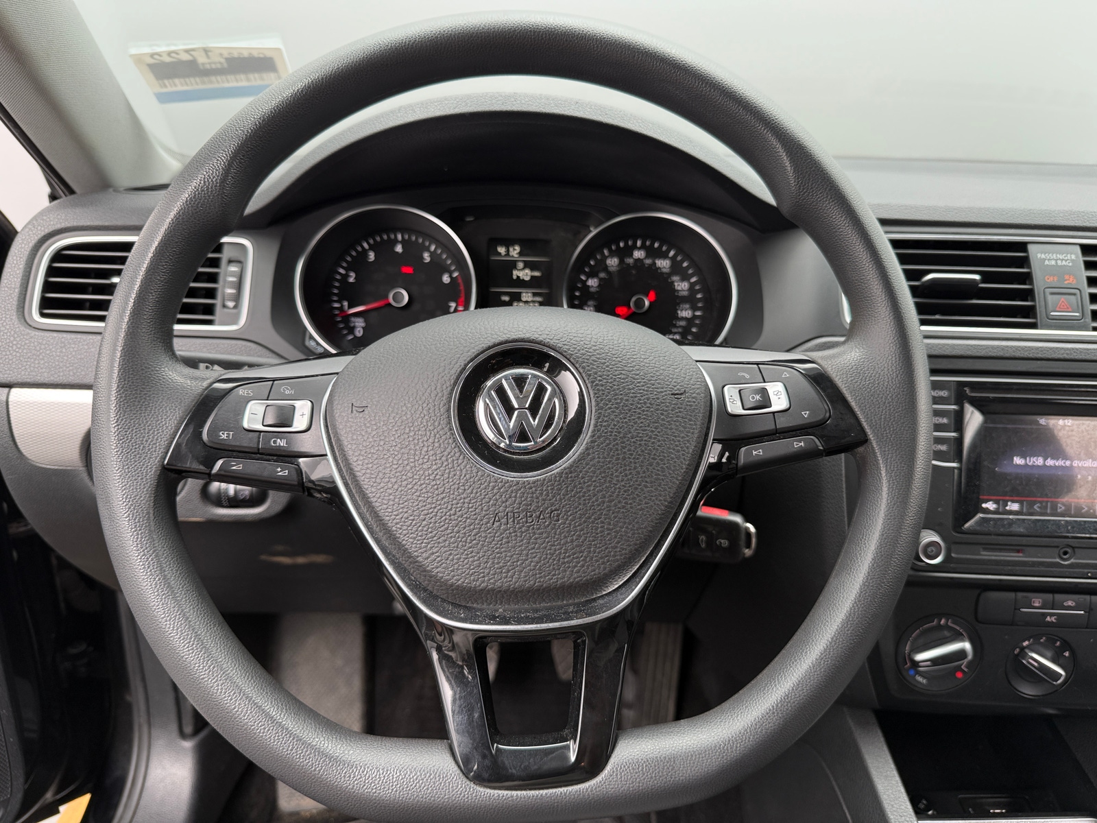 Thumbnail: 2017 Volkswagen Jetta - 5