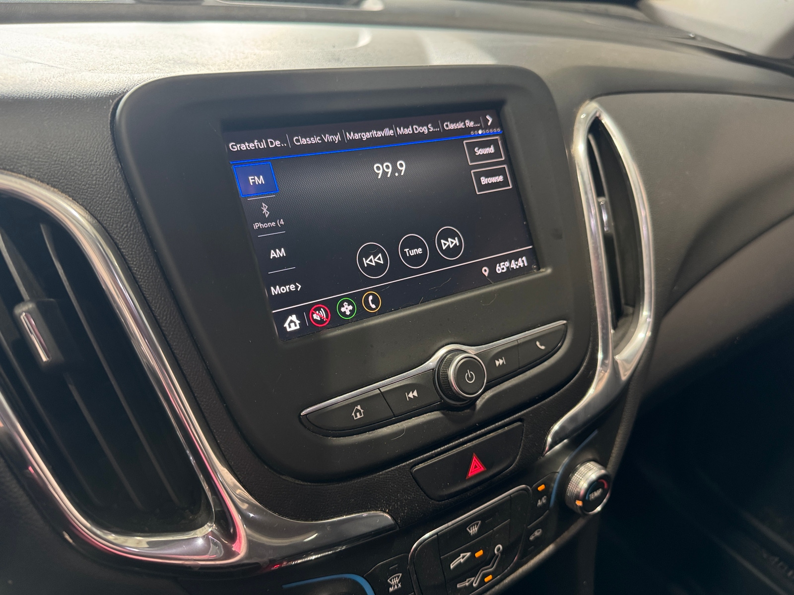 Thumbnail: 2020 Chevrolet Equinox - 4