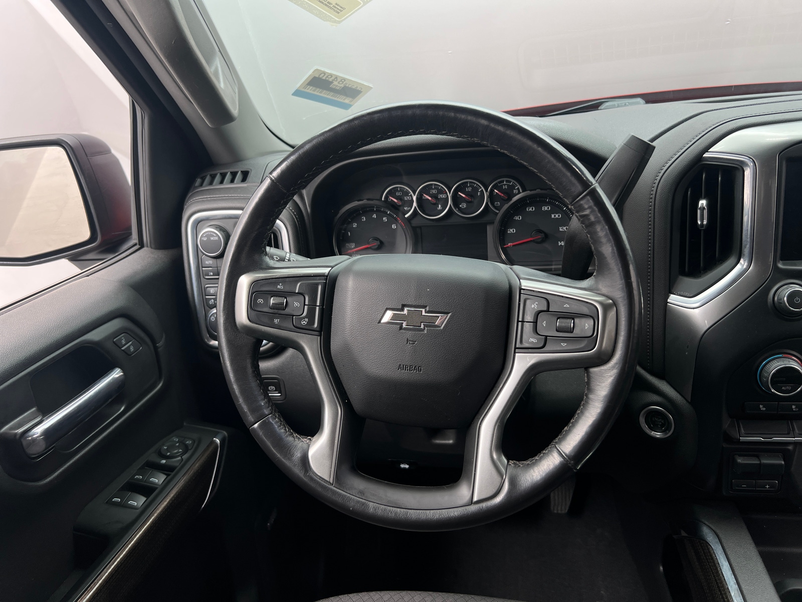 Thumbnail: 2021 Chevrolet Silverado 1500 - 5