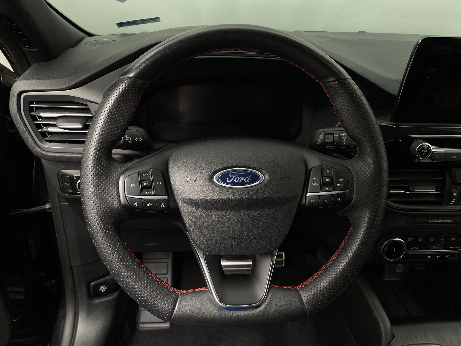 Thumbnail: 2023 Ford Escape - 5